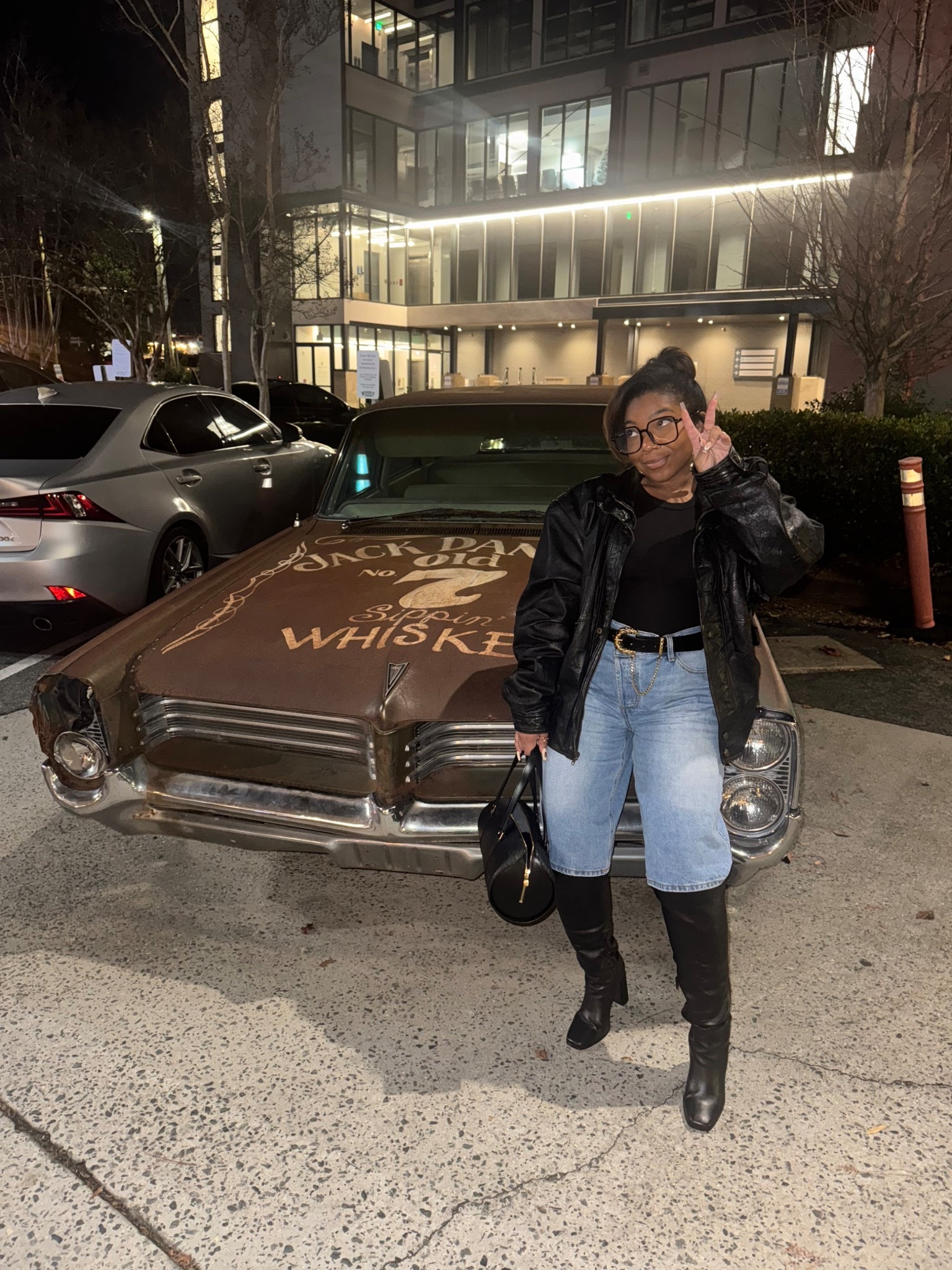 Are we still wearing shorts in the winter? 🤔

#LTKootd #LTKMidsize