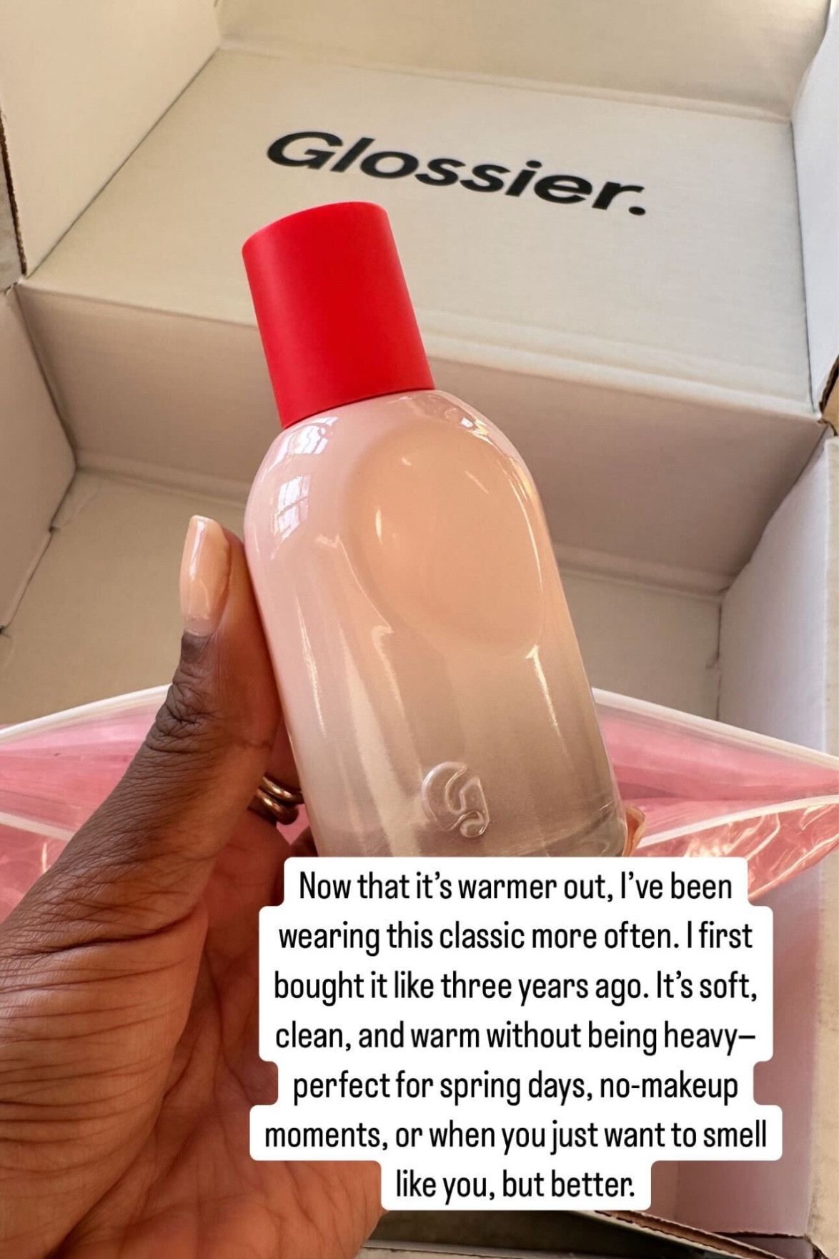 Soft, clean, and warm without being heavy-perfect for spring days, no-makeup moments, or when you just want to smell like you, but better. #fragrance 