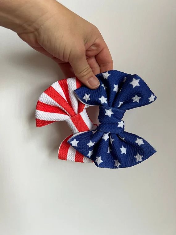 Stars and Stripes Bow, 4th of July Bow, Messy Bows, Baby Girl Bow, American Flag, Toddler Hair Bo... | Etsy (US)