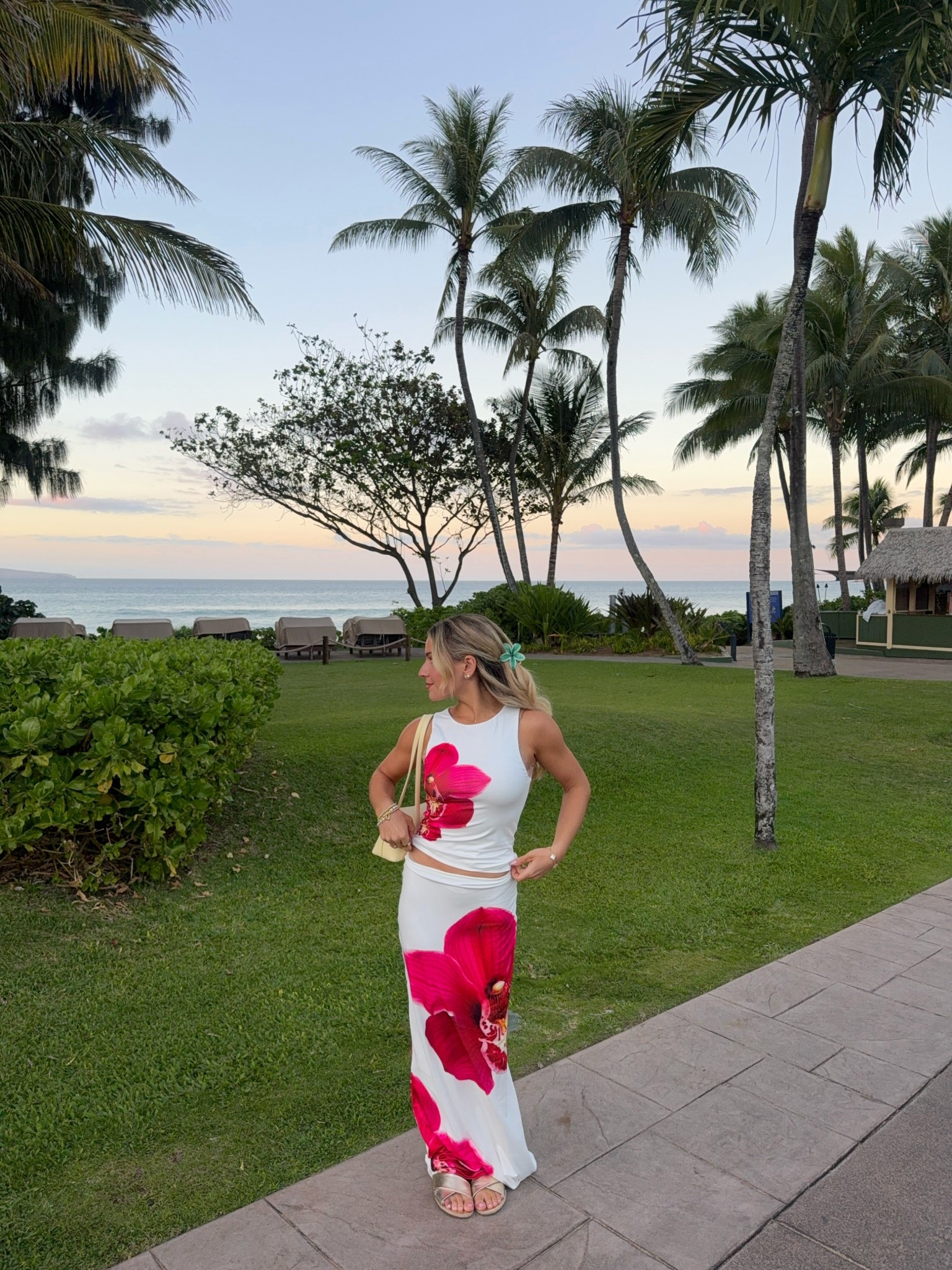 obsessed with this set 🥹literally perfect for hawaii 

#LTKSeasonal #LTKootd #LTKFindsUnder100