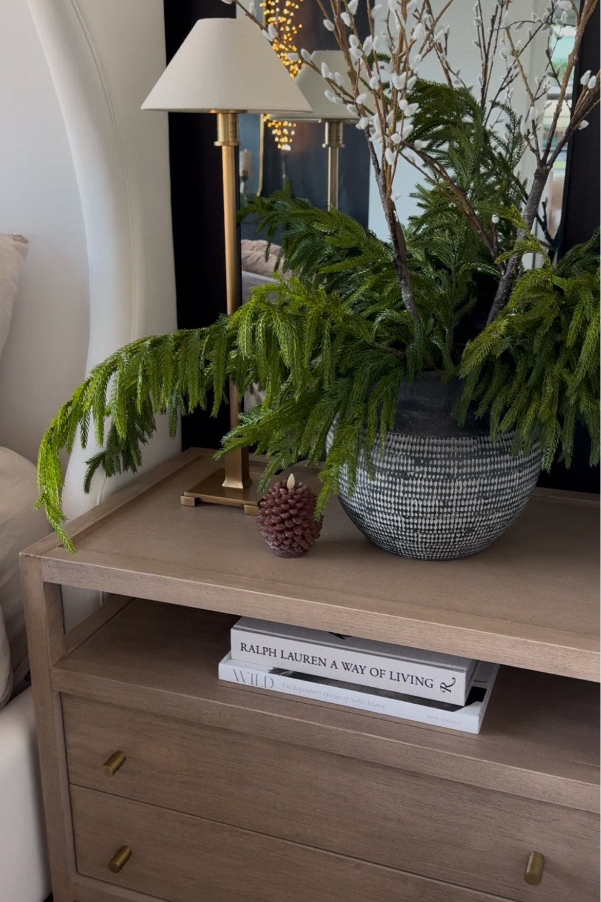 Cozy winter decor🌲🤎

#LTKStyleTip #LTKSeasonal #LTKHome