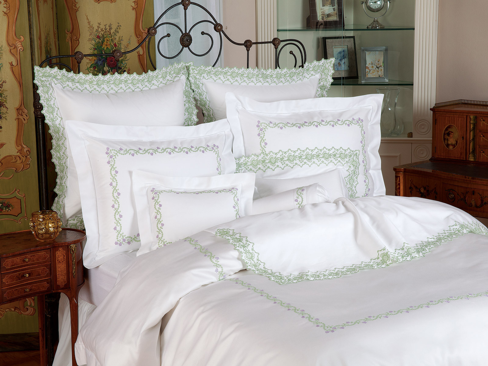 Dutch Tulips | Schweitzer Linen