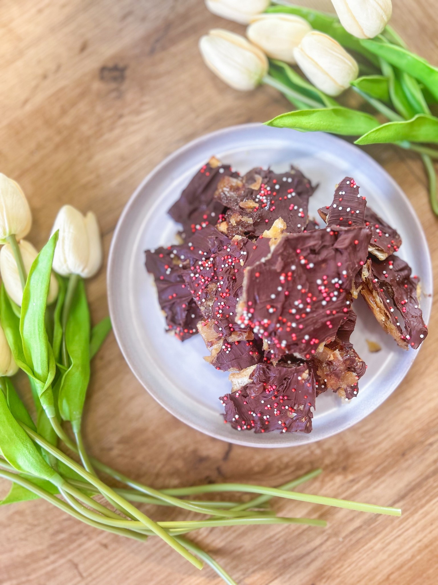 Valentine’s Day Chocolate Bark

#LTKValentine #LTKmomlife #LTKHome