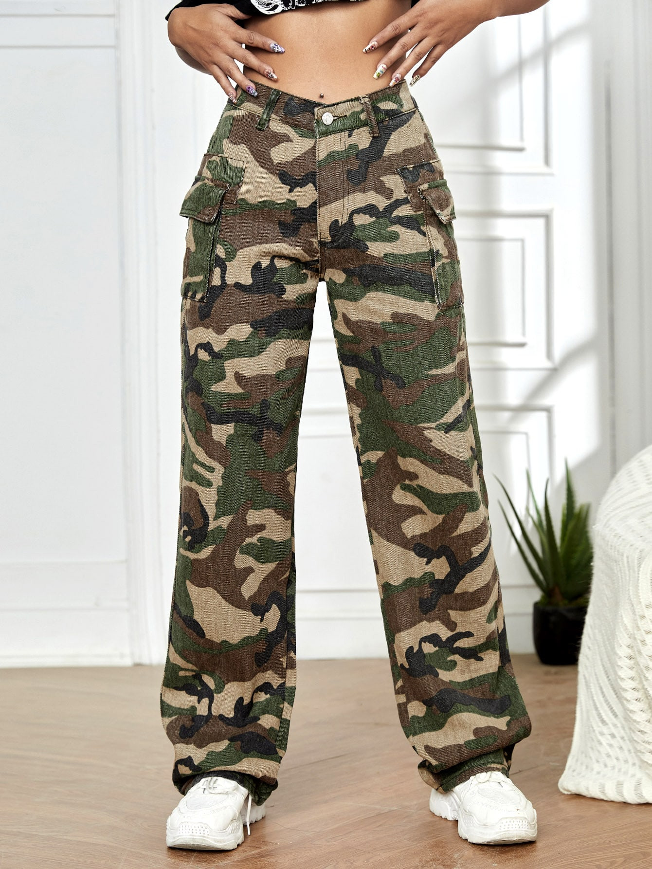 High Waisted Flap Pocket Camo Cargo Jeans | SHEIN