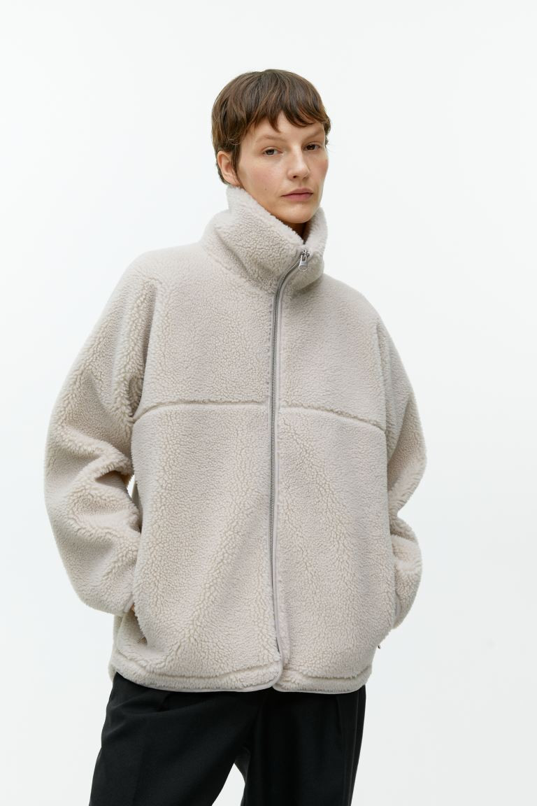 Teddyjacke mit Stehkragen | H&M (DE, AT, CH, NL, FI)