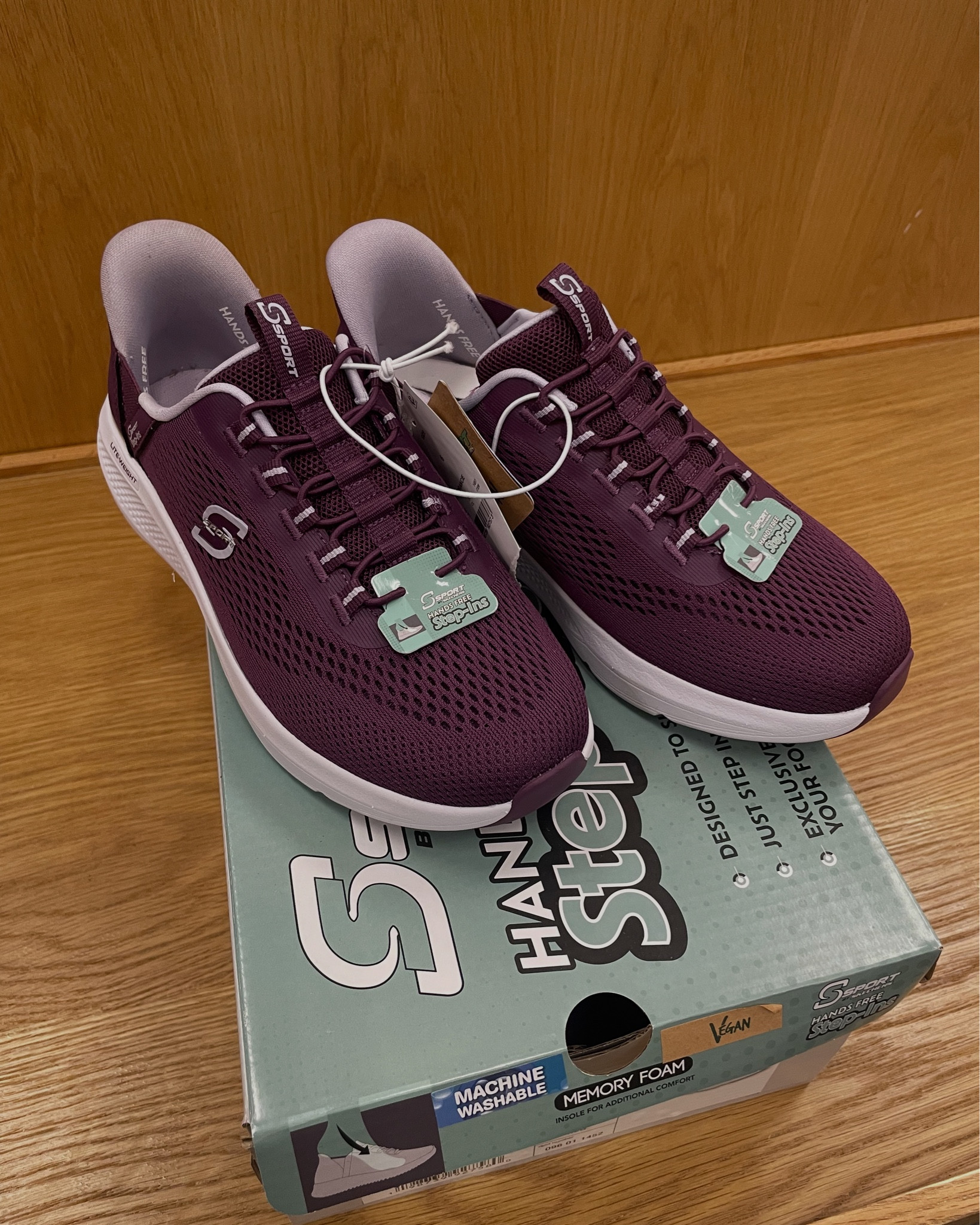 
Women’s Skechers 

#LTKActive #LTKFindsUnder100 #LTKShoeCrush