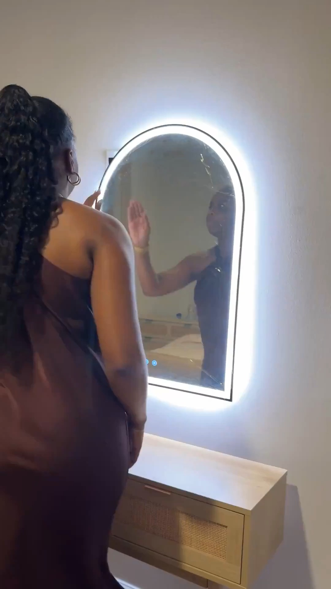 Vanity mirror set up! #amazon #amazonfinds

#LTKFindsUnder100 #LTKHome