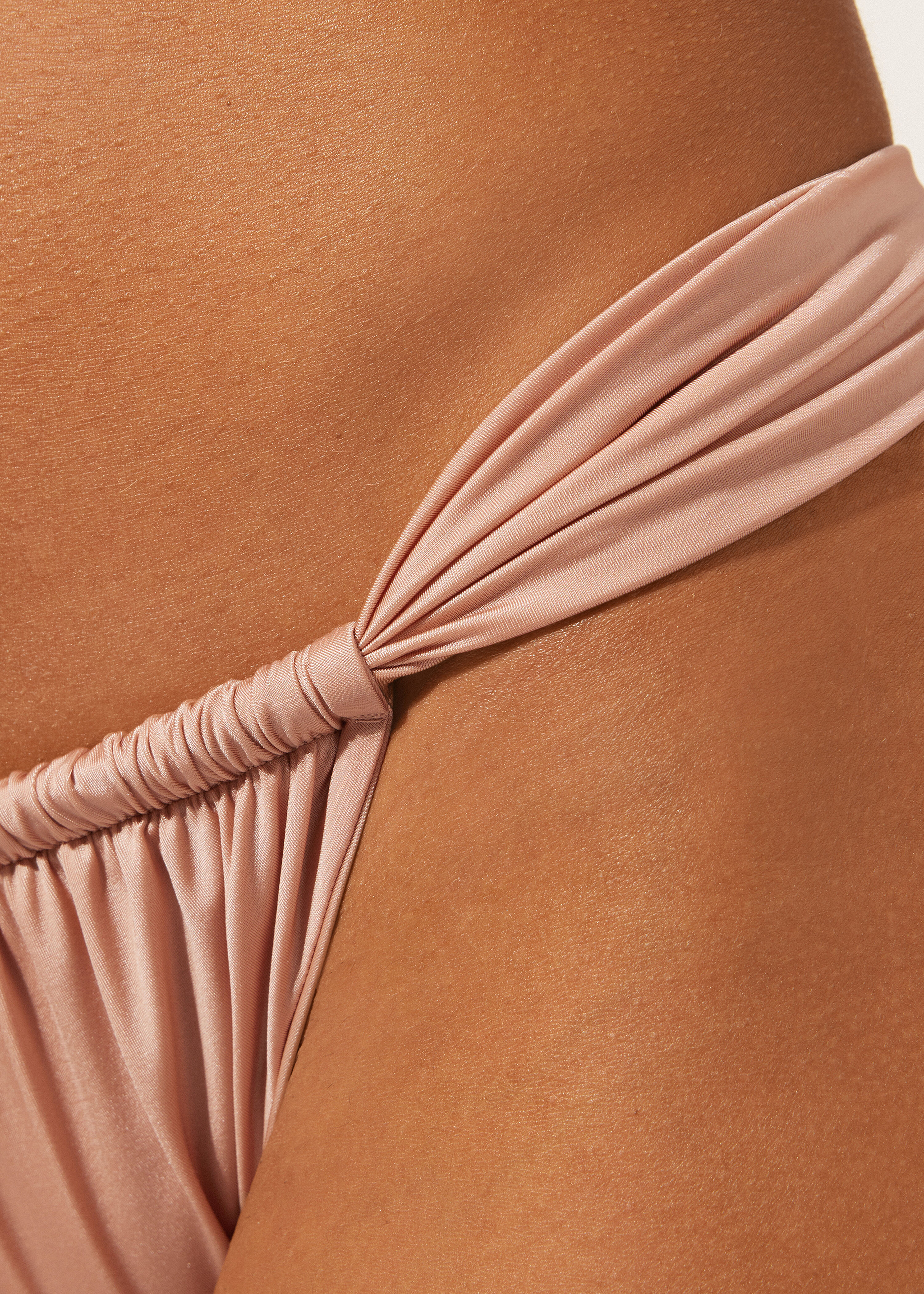 String Brazilian Swimsuit Bottom Shiny Satin | Calzedonia US