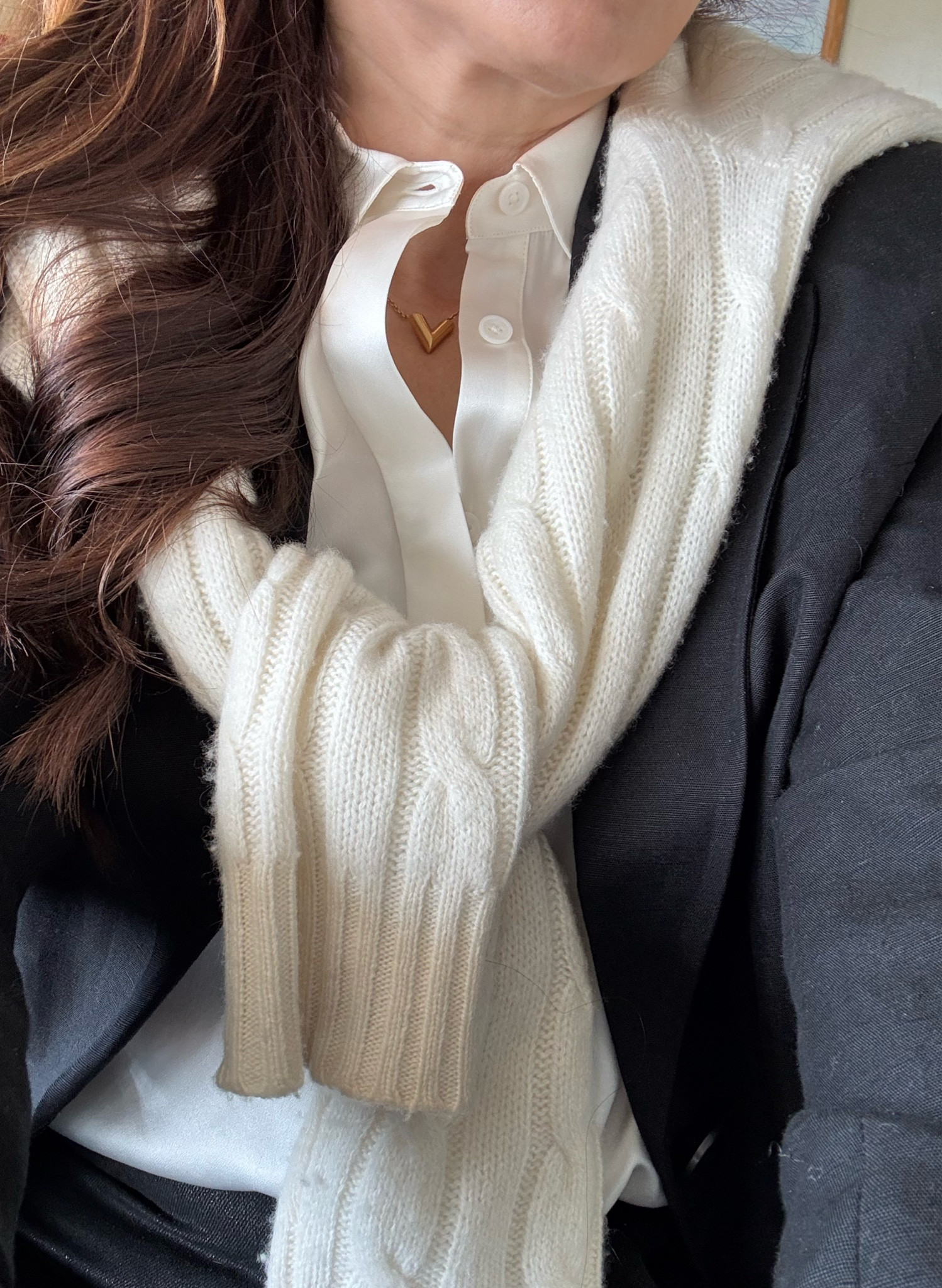 Ahhhh my faaavorite uniform!! Silk blouse, blazer (linen this time of year!) and a cashmere sweater! (This one is absolute perfection !!!) 

#LTKSaleAlert #LTKootd #LTKdayinmylife