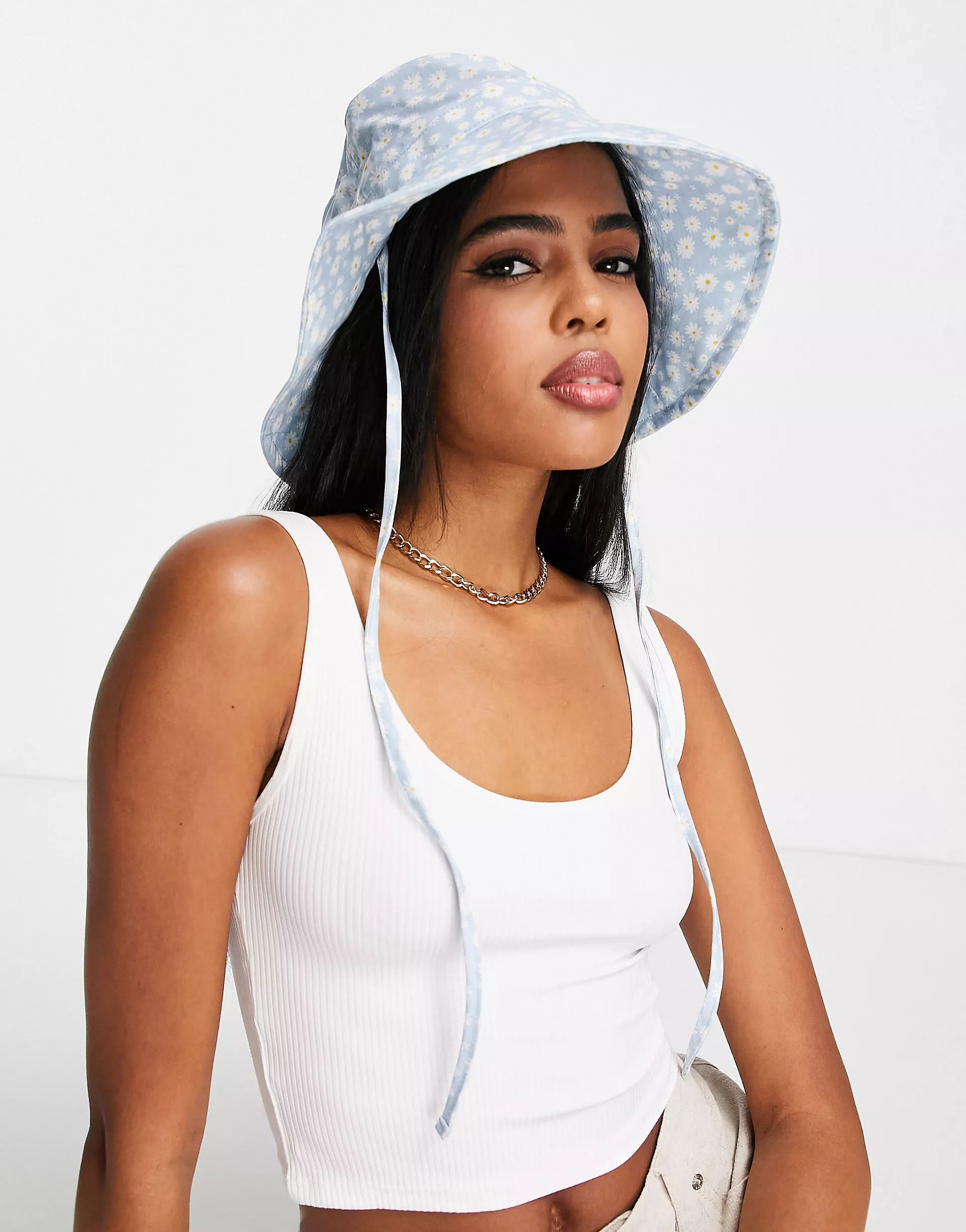 Monki sun hat with chin tie in blue daisy print | ASOS (Global)