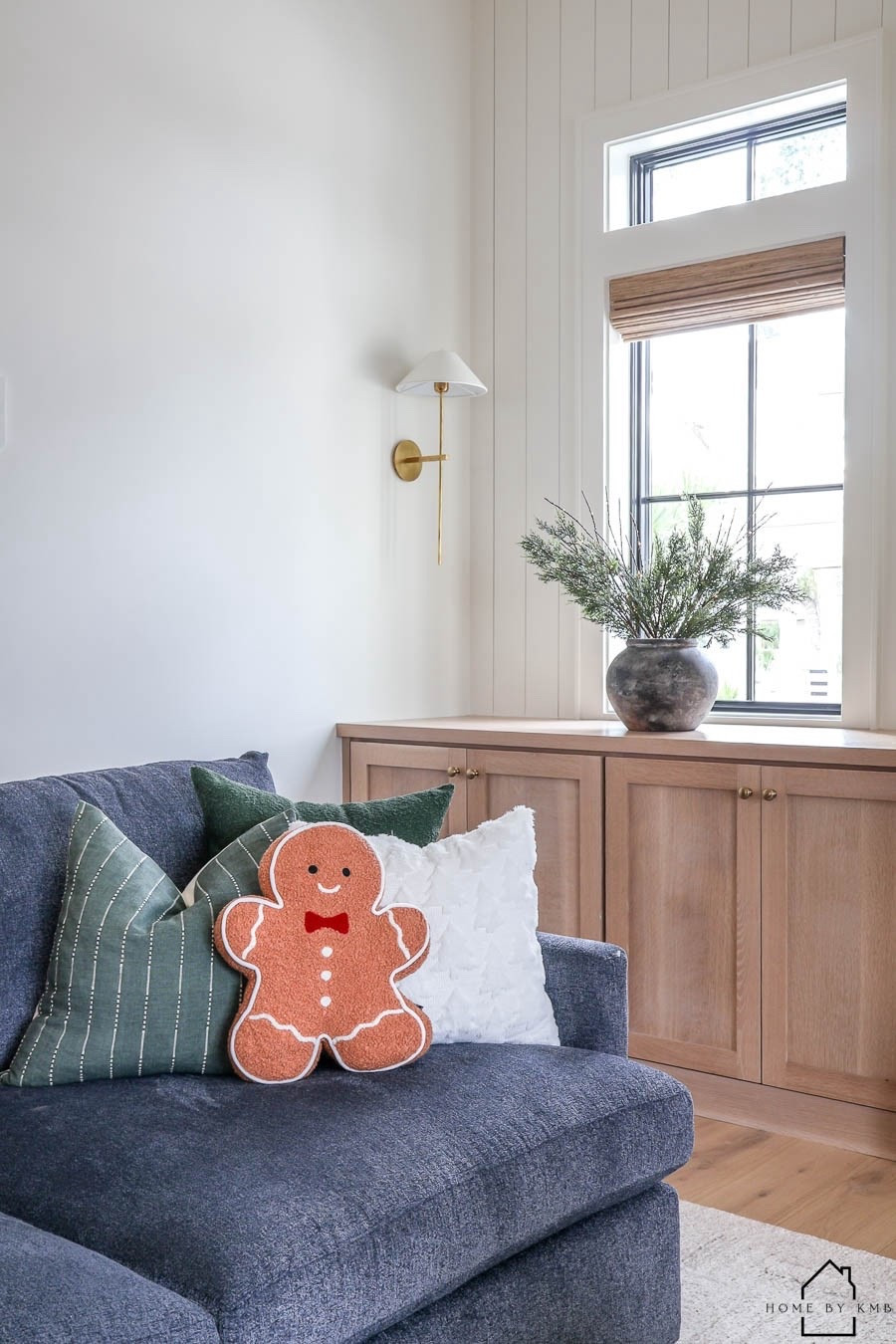 ✨ only 6 thursdays until Christmas! I can’t believe it! ✨
•
•
•
#homebykmb #crateandbarrel #walmart #visualcomfort #amazonhome #targetstyle #livingrooms #livingroomideas #livingroominspiration #livingroominspo #livingroomdesign #livingroomdesigns #livingroomdecor #livingroomdesignideas #livingroomstyling #livingroomdetails #livingroomdecoration #livingroomstyle #christmasdecor #holidaydecor #christmasdecoration #christmasdecorations #christmashome #christmashomedecor 

#LTKHoliday #LTKSeasonal #LTKHome