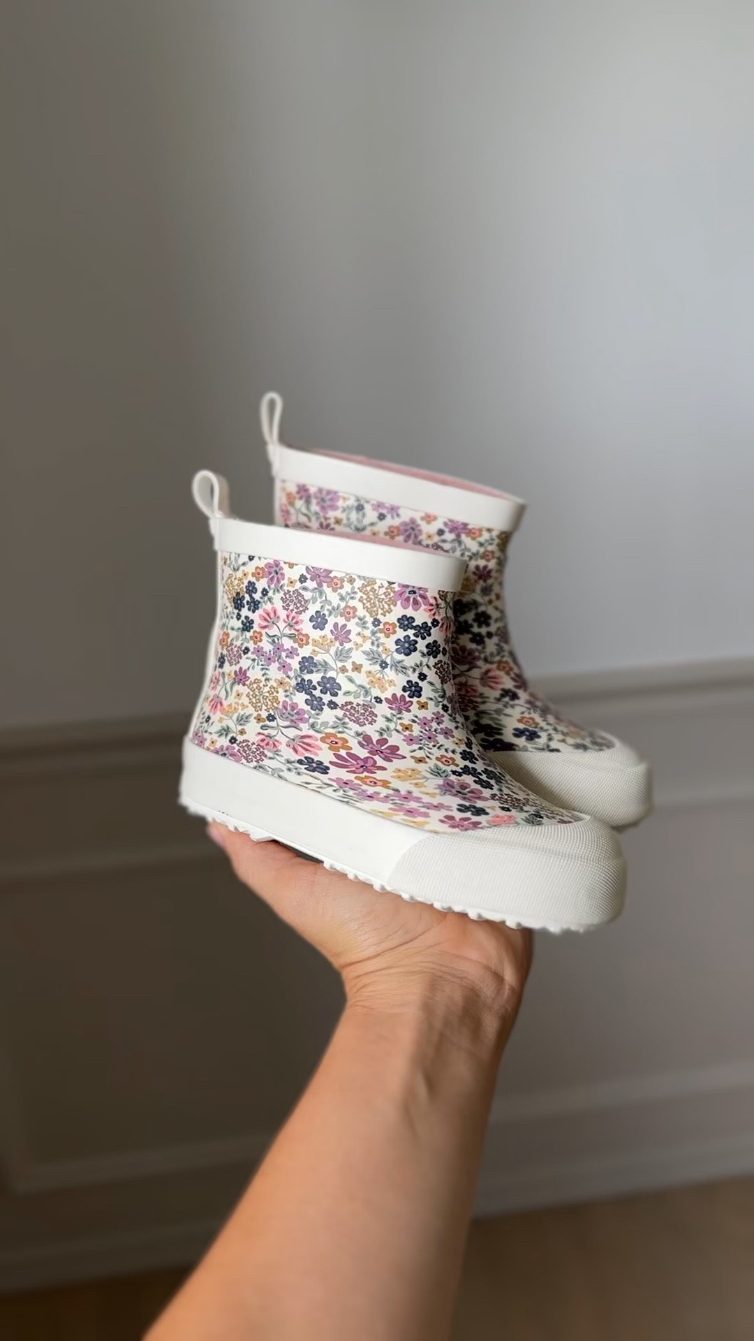 perfect toddler girl rain boots

#LTKKids #LTKVideo #LTKBacktoSchool