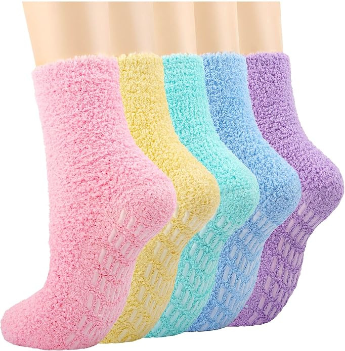 Free Yoka Fuzzy Slipper Socks for Women Fluffy Warm Non Slip Cozy Socks with Grips Winter Girls S... | Amazon (US)