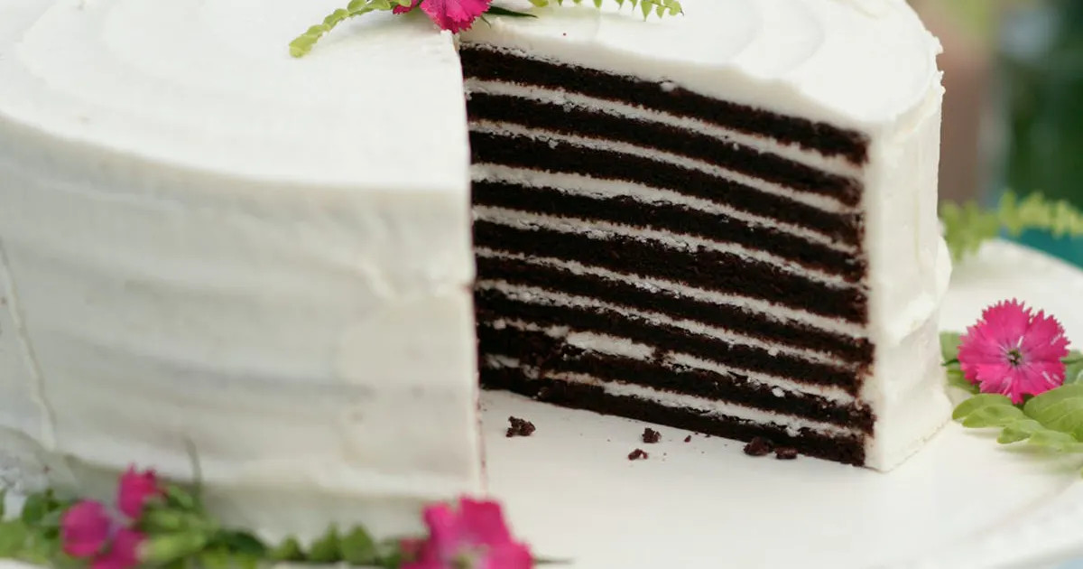 9 Layer Smith Island Cakes by Kent Island Crab Cakes | Goldbelly | Goldbelly