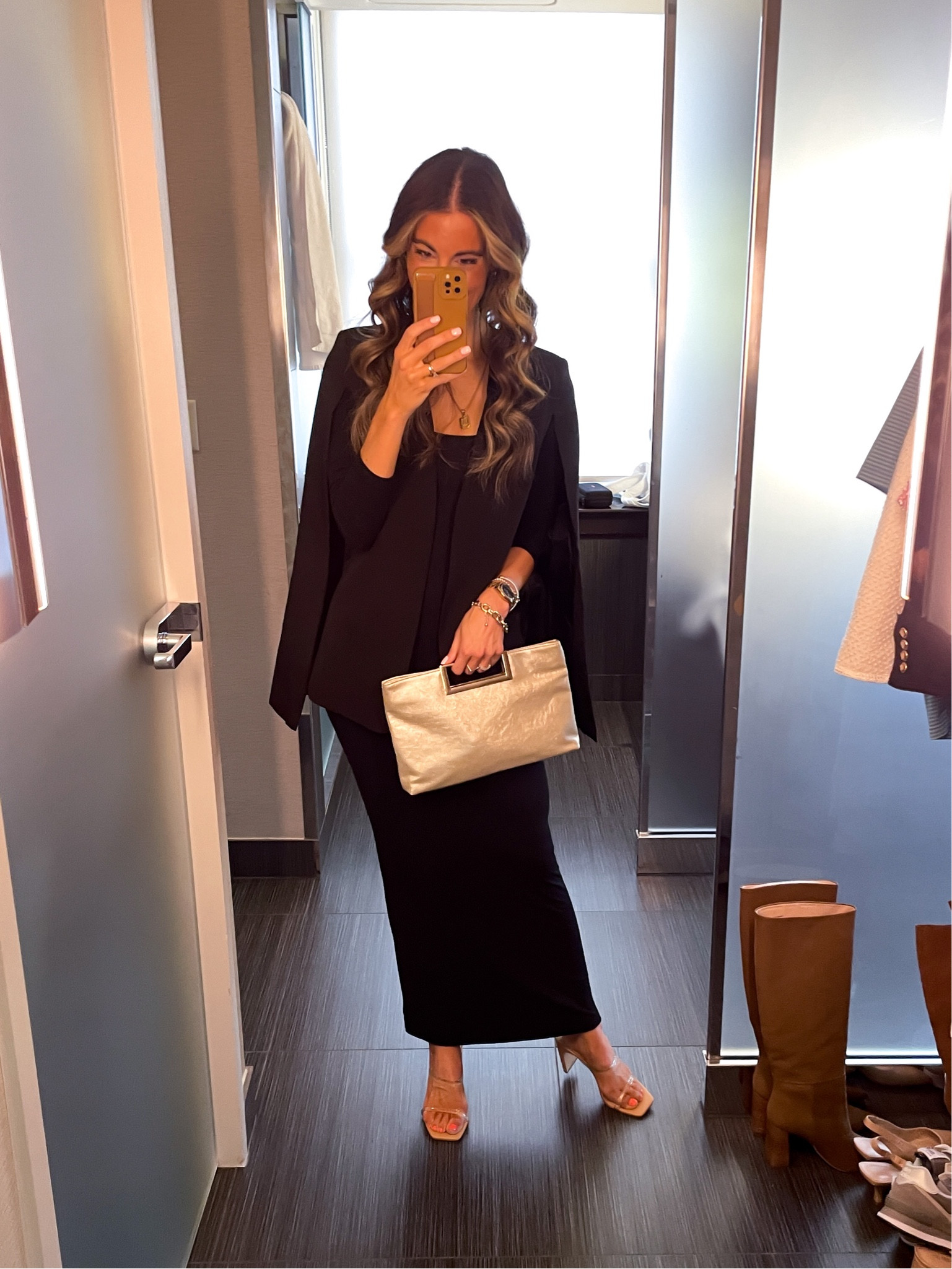 Going out to dinner with some girls to celebrate LTKCon!! Wearing my true to size in everything! 

Date Night Outfit | Little Black Dress | Bodycon Dress

#LTKCon #LTKworkwear #LTKxPrime
