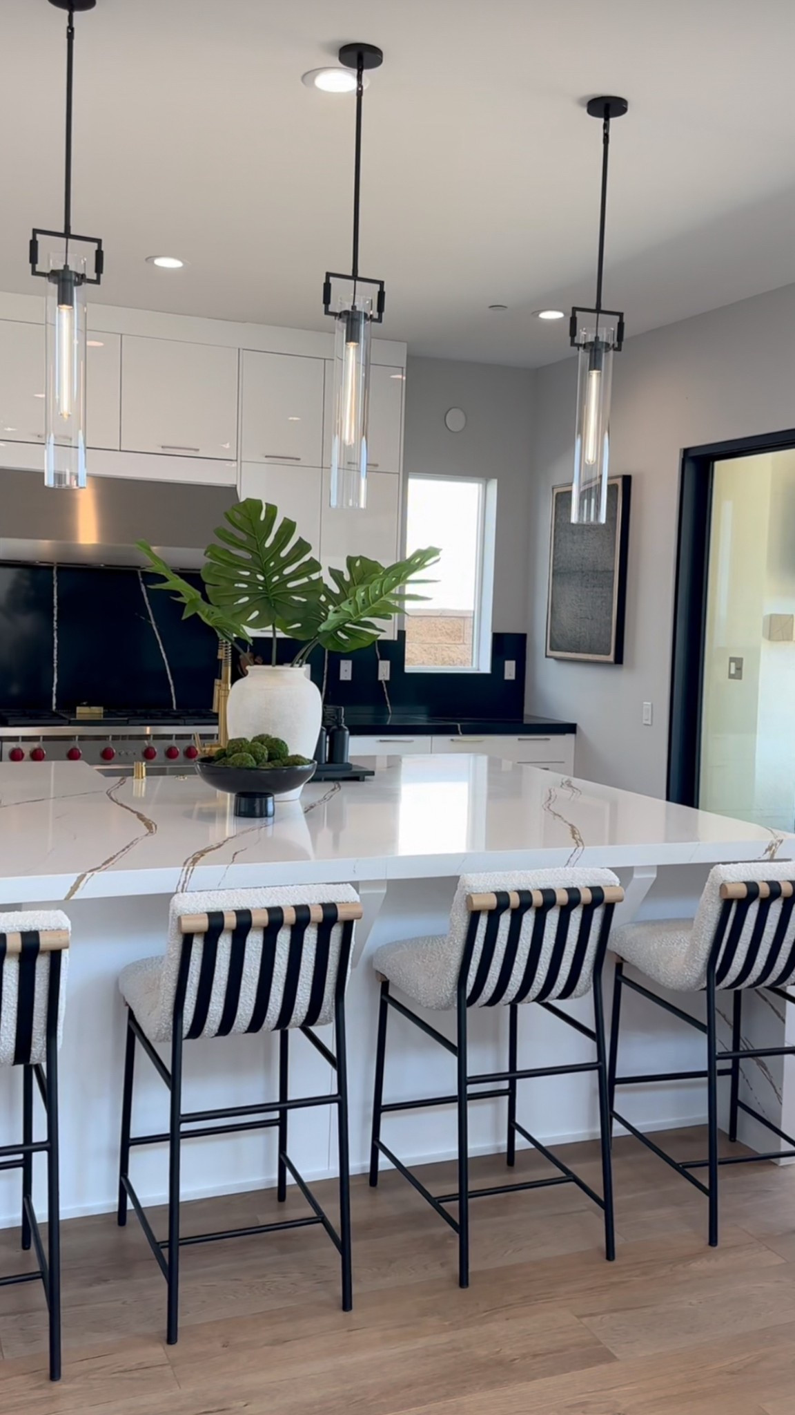 The perfect modern but timeless barstool