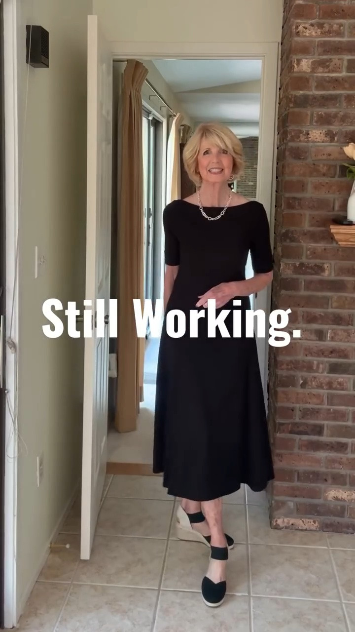 Do you feel like your days give you that confident in charge feeling? Everyone wants to start and end their day feeling great!  What do you do to get that feeling? 

At 79, I’m still walking into the office feeling like it’s going to be a good day.⁠
⁠
I still want to feel productive, accomplished, and like I’m thriving. That hasn’t changed for me. Confident. Present. Fully in it.⁠
⁠
That’s a good day.⁠
⁠

#LTKOver40 #LTKgrwm #LTKdayinmylife