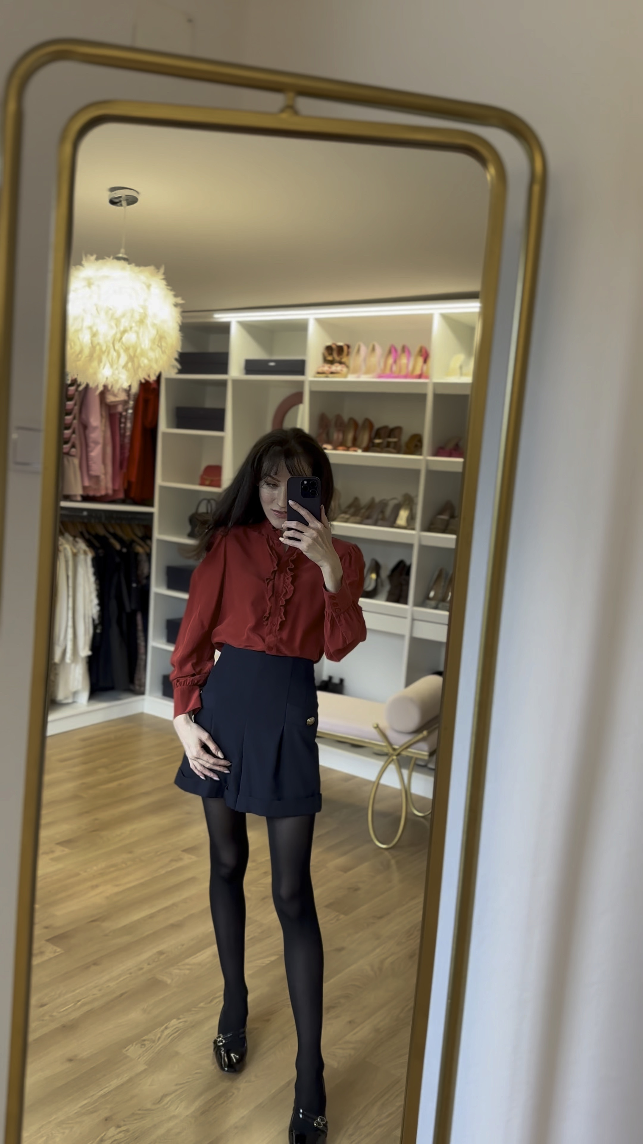 #autumnoutfits with #shorts are treasure trove. Pair them with black leg warmers (socks) and Mary Jane pumps for ultimate #fallpreppyoutfit that can be worn as a #schooloutfit or #workoutfit if your dress code is #businesscasual

#LTKVideo #LTKNYFW #LTKWorkwear