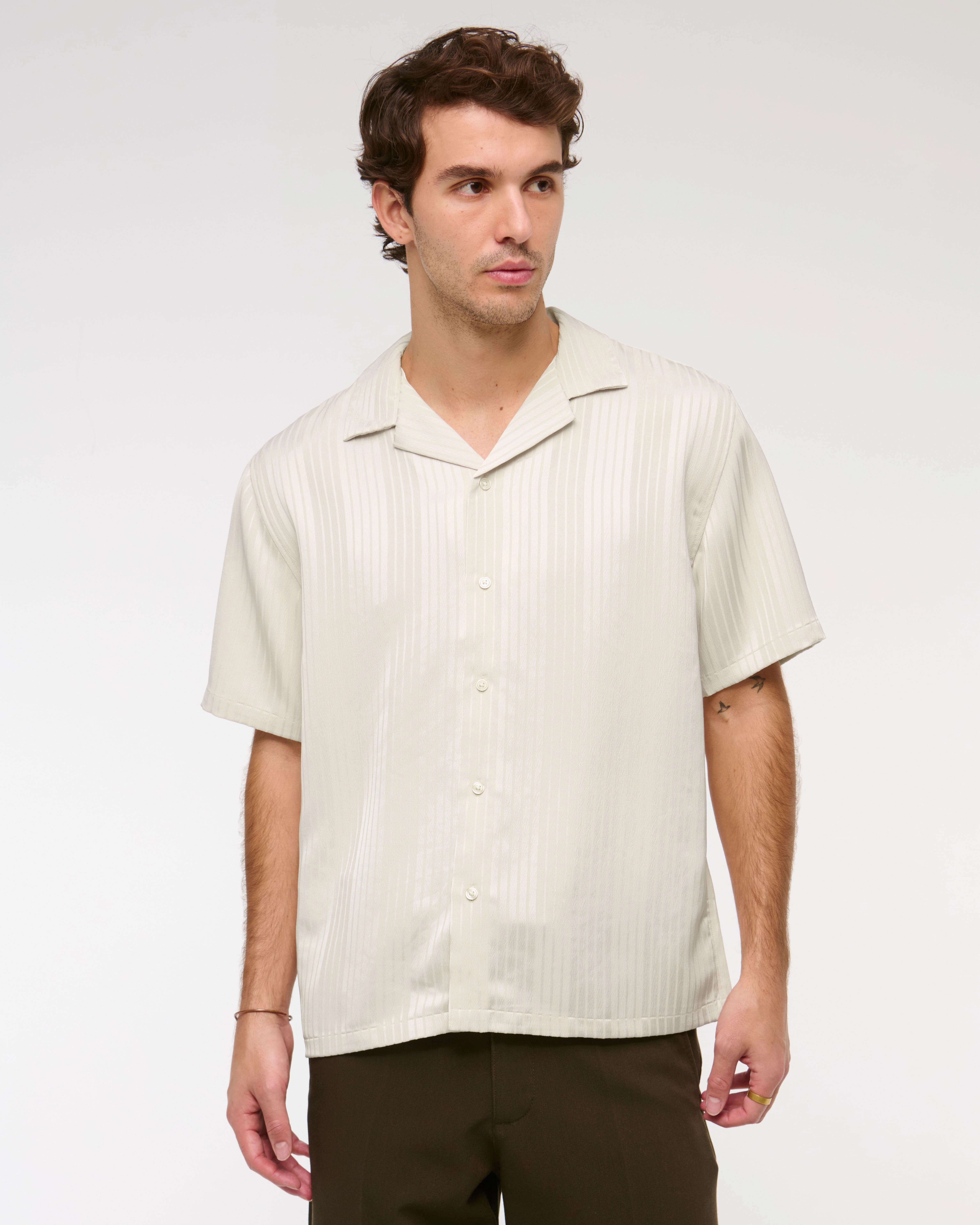 Camp Collar Textured Button-Up Shirt | Abercrombie & Fitch (US)