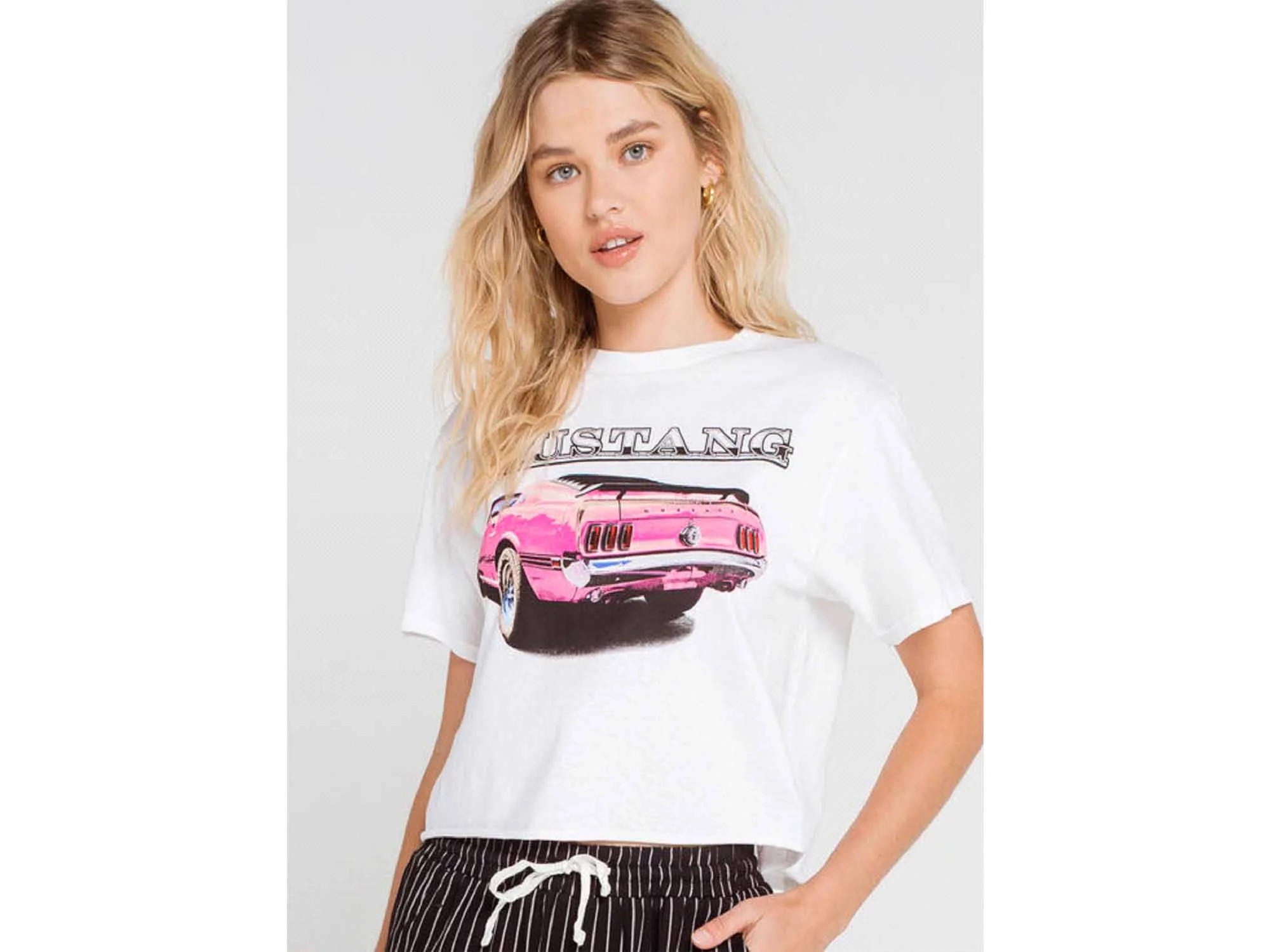 FordPink Mustang Junior Women's Cropped T-Shirt (Large)USD$16.54Price when purchased online | Walmart (US)