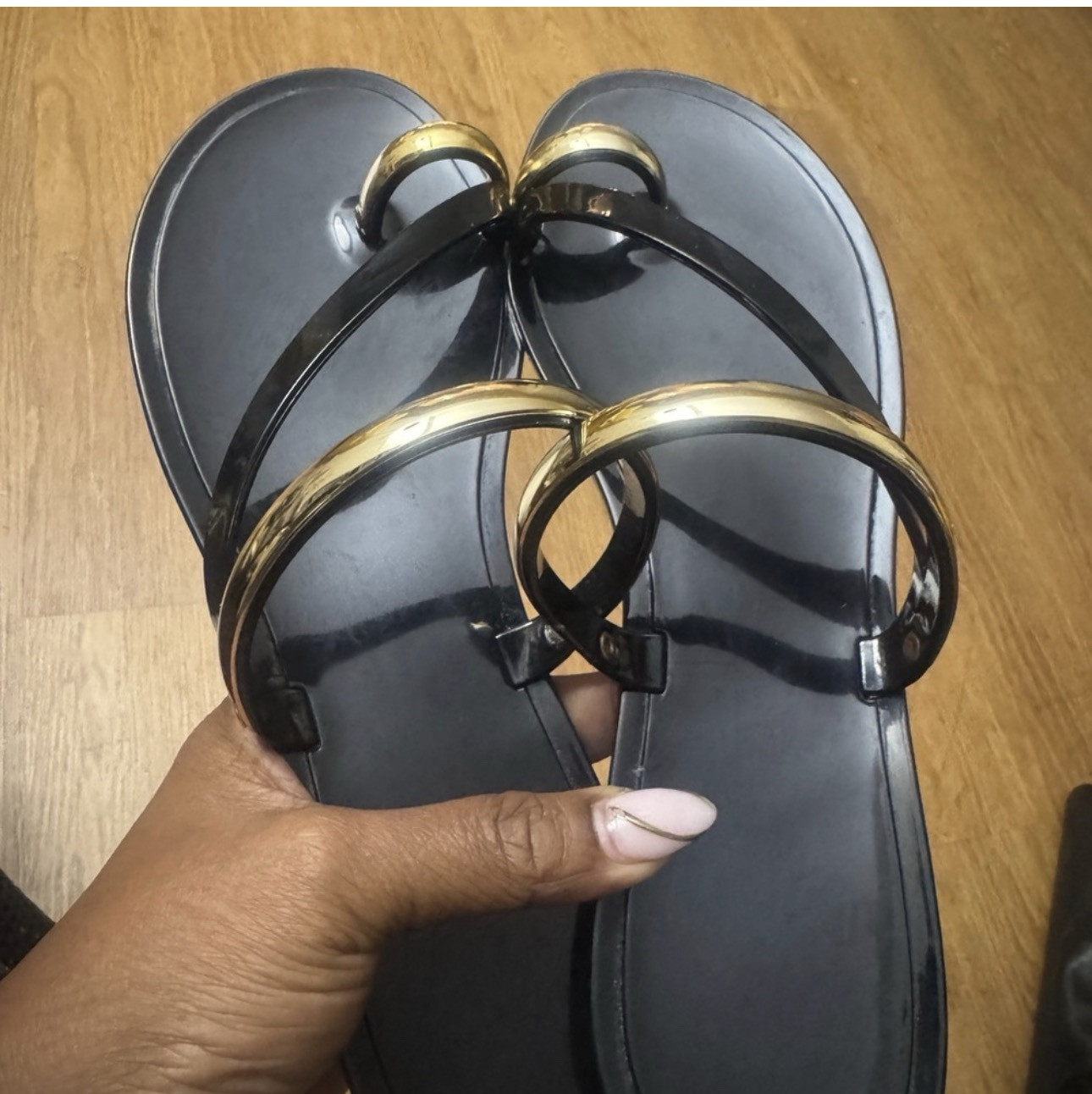 I’m marking down my own Poshmark listings 10%. Like these used Steve Madden sandals that I wore once and realized they were too small. They’re still in great condition. Click the link for details and make me an offer if Tiger interested !

#LTKSpringSale