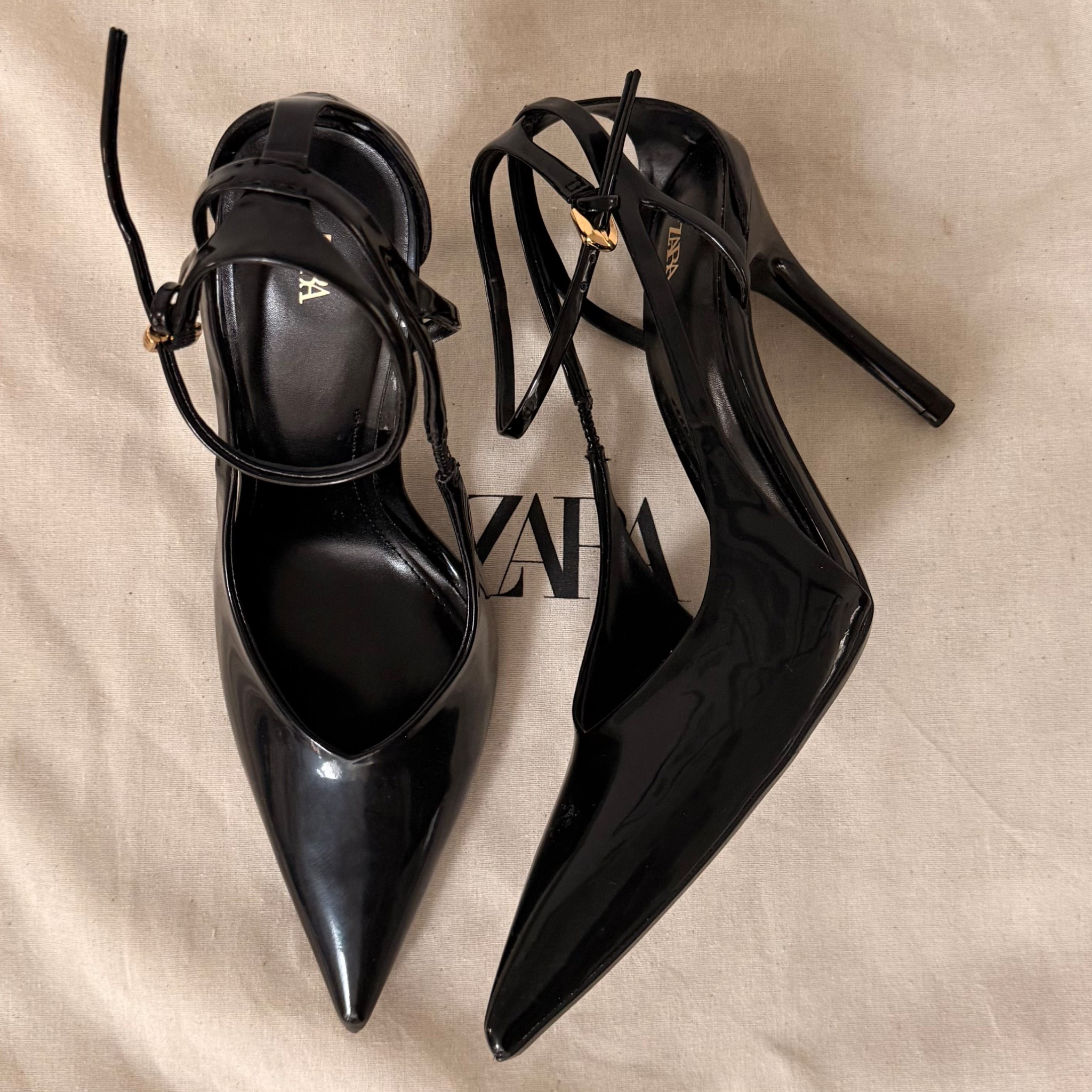✨ Obsessed with a great sale find! These Patent Effect Heeled Shoes from Zara are the perfect mix of chic + timeless — and they’re currently on sale! 😍 Whether I’m dressing up a simple jeans outfit or styling them with a dress for date night, they elevate every look effortlessly.

👠 Patent leather finish adds that sleek, polished vibe (so luxe for the price!)
💫 Comfortable heel height makes them ideal for everyday wear or special occasions
🛍️ On sale = total wardrobe win!

Tap to shop them — trust me, these will become your go-to heels this season! ✨

#LTKSale #ZaraFinds #ShoeCrush #EverydayStyle #OOTD #WardrobeEssentials #PatentHeels