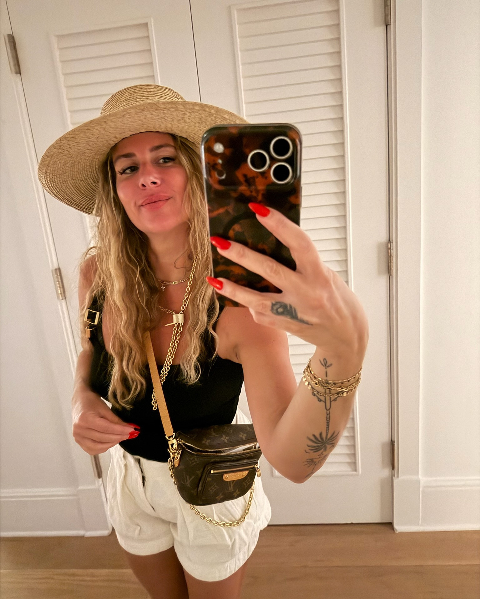 POV: just arrived to Florida and embracing all the warm beach vibes ☀️☀️☀️

#LTKSpringSale #LTKootd #LTKTravel