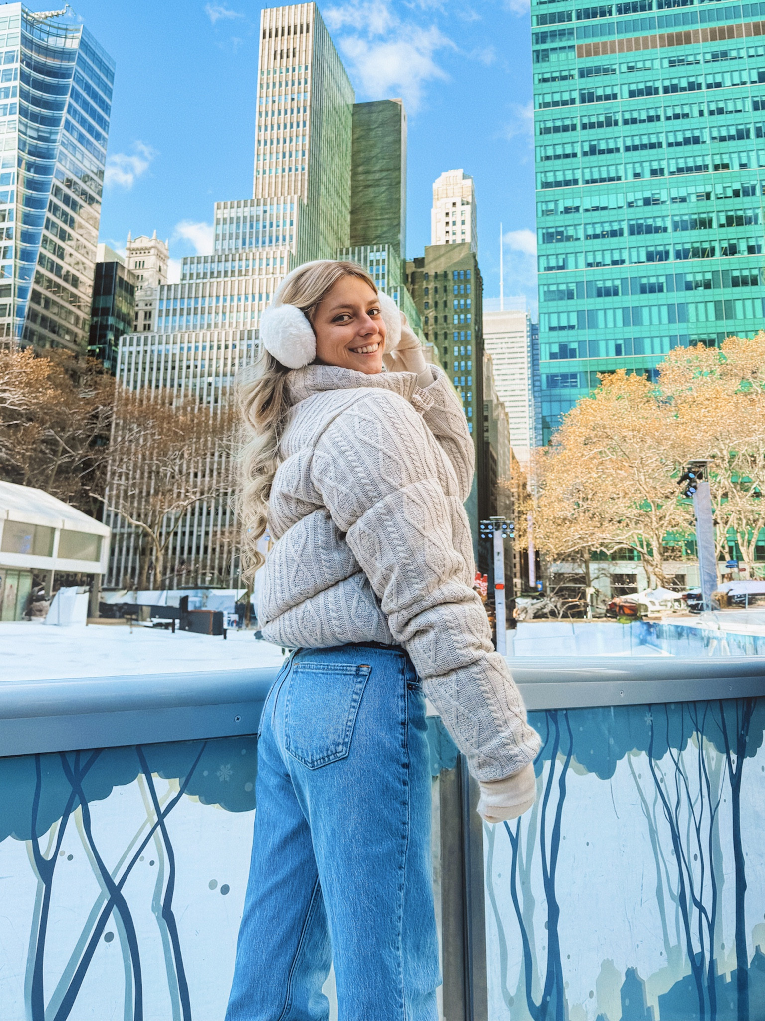 Christmas time in NYC, the most magical time. Extra bundled up ❄️

#LTKHoliday #LTKTravel #LTKSeasonal