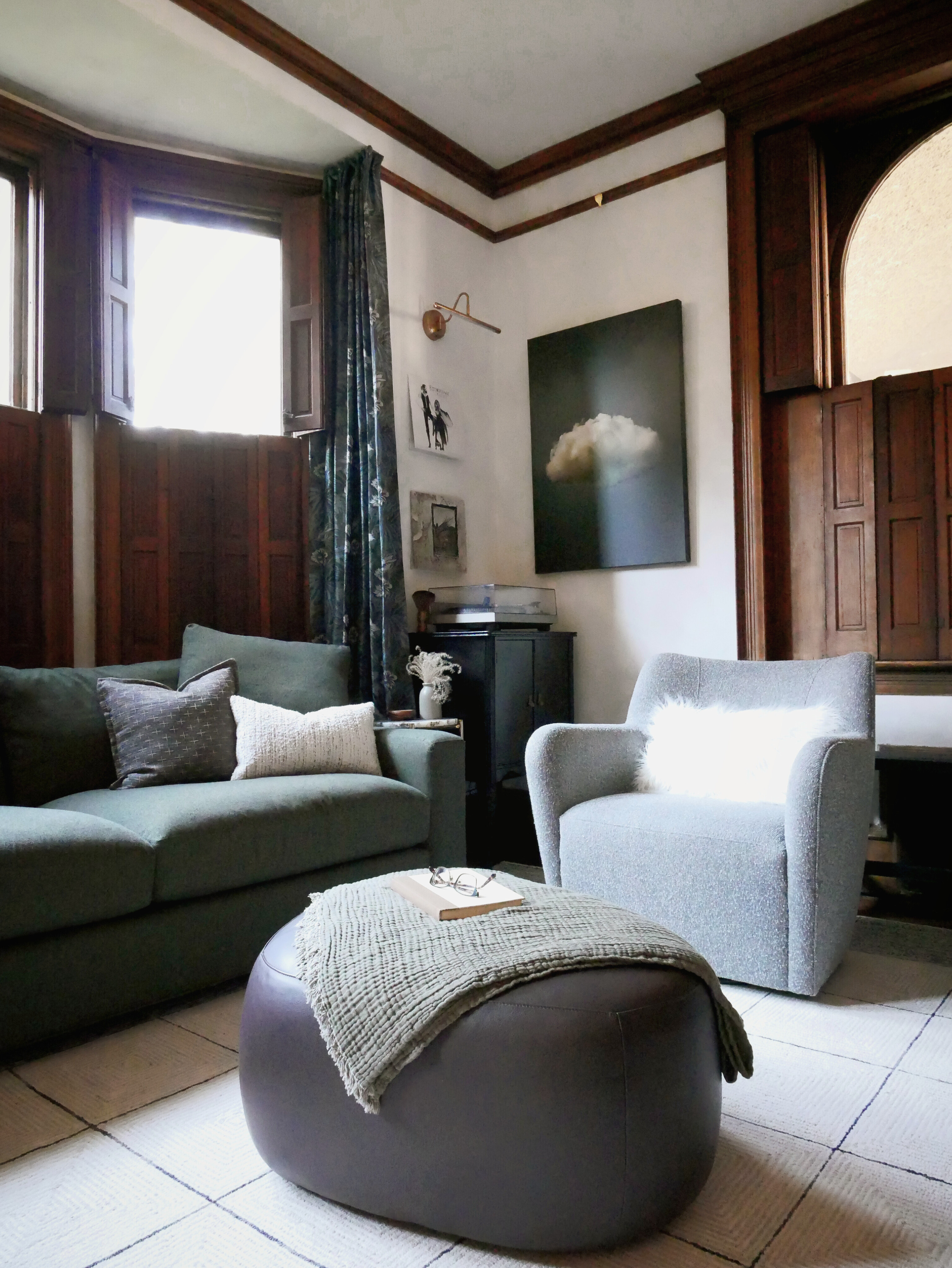 Revealing the Living Room Makeover! Our collaboration with Chris Loves Julia and Room & Board

See more at withjackandjim.com 

 #LTKHome #LTKFamily