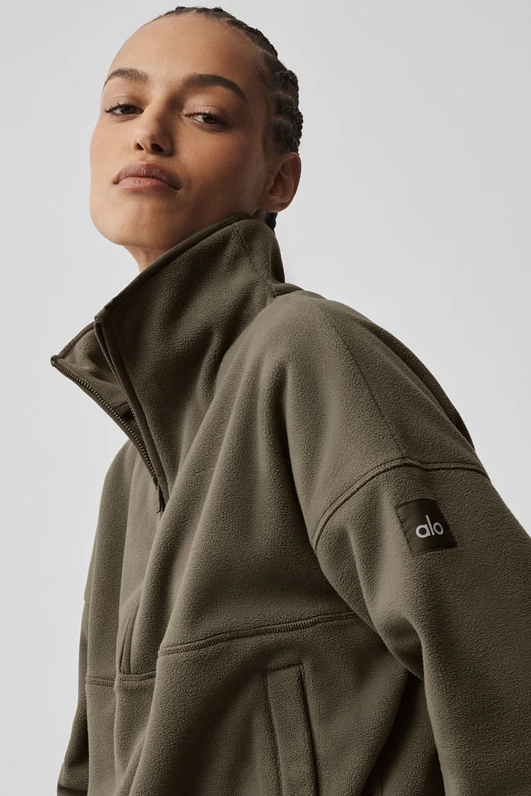 Polar Fleece Retreat Cover Up | Alo Yoga (US)