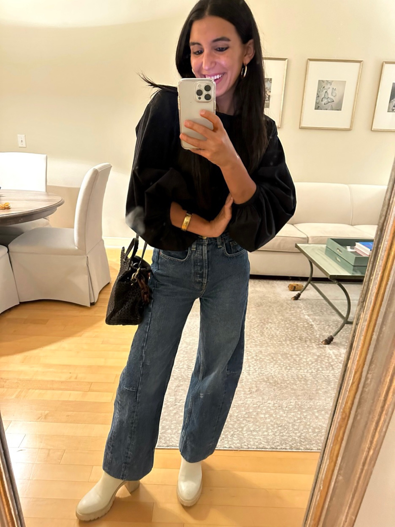 Birthday dinner fit 📸
-B-sides lasso jeans 
-TheShirt top 
-Dolce Vita booties 
-ClareV bag 

#LTKparties #LTKstyletip