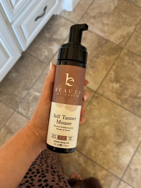 If you are looking for a more natural self-tanner this is it!! It’s dye-free and toxin-free and available on Amazon! Hubby approves of the smell and it fades more naturally than other self-tanners on the market!