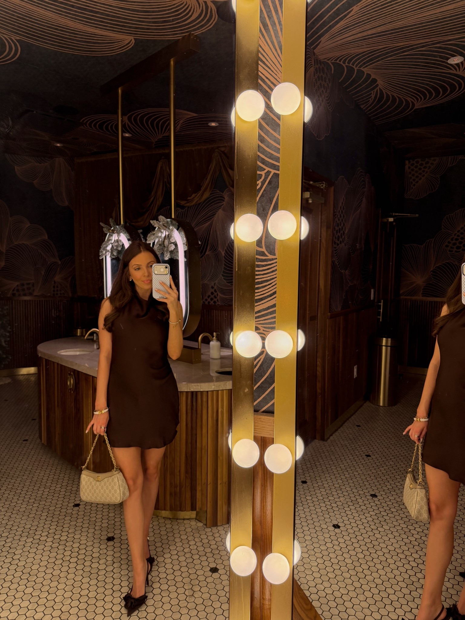 date night outfit🤎 wearing a size 0 #ootn #aritzia @Aritzia 

chocolate brown outfit, chocolate brown dress, aritzia dress, date night outfit

#LTKootd #LTKgrwm