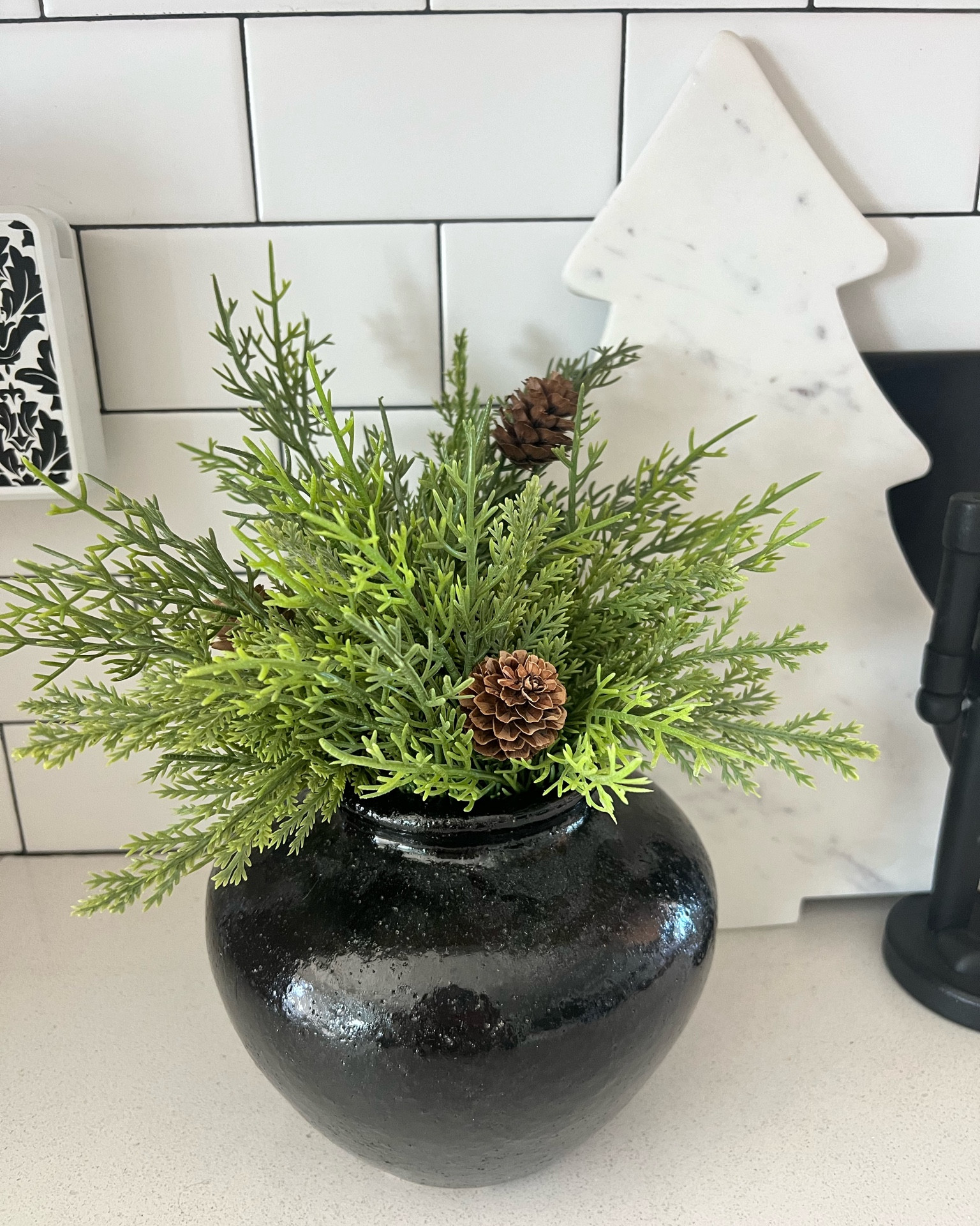 This pack of greenery stems is only $5 🤯

#LTKHome #LTKSeasonal #LTKHoliday