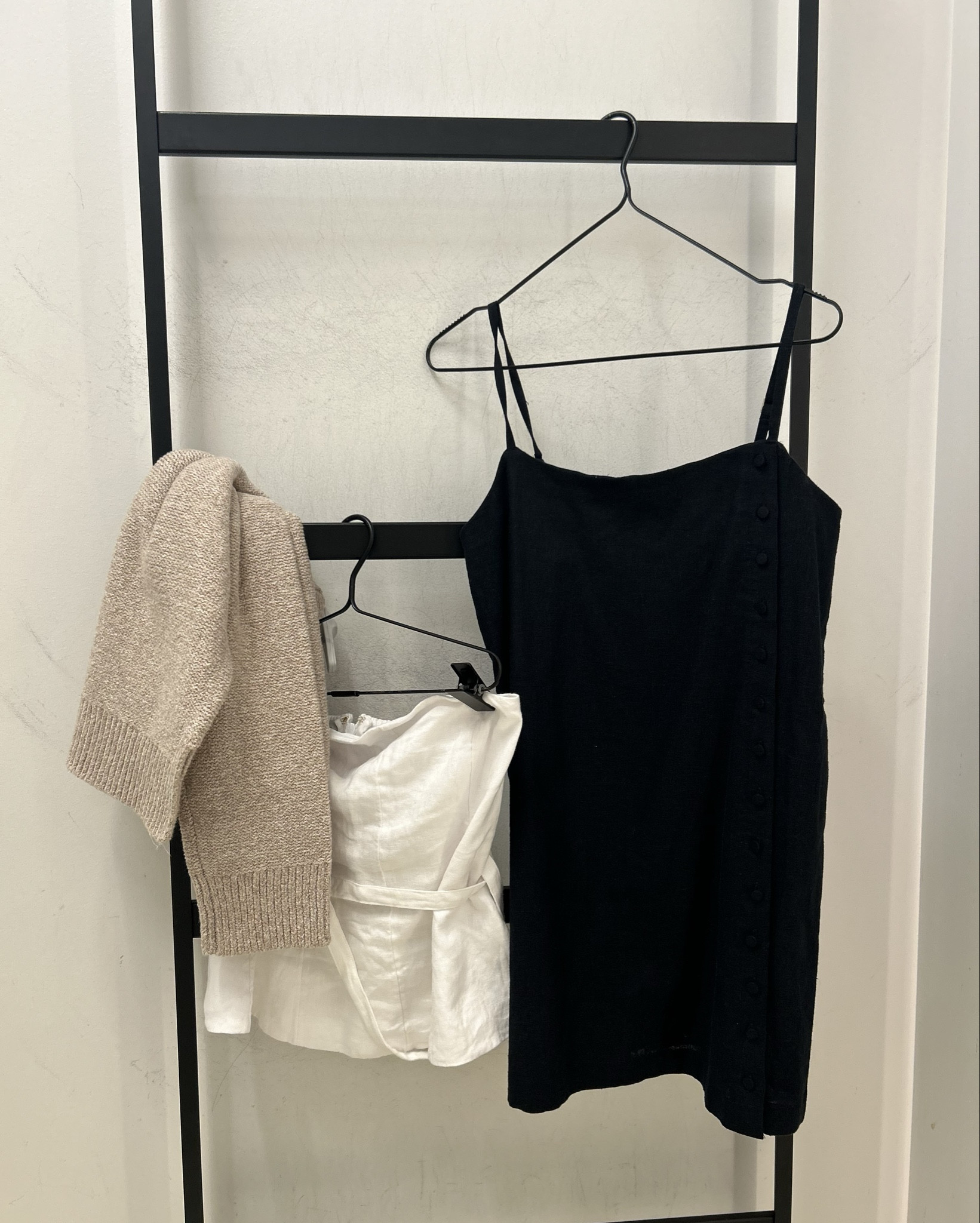 A few additions to my spring wardrobe from @abercrombie. Their linen and knits are elite for the price. Everything is currently 25% off ❗️

#LTKSeasonal #LTKSaleAlert #LTKFindsUnder100