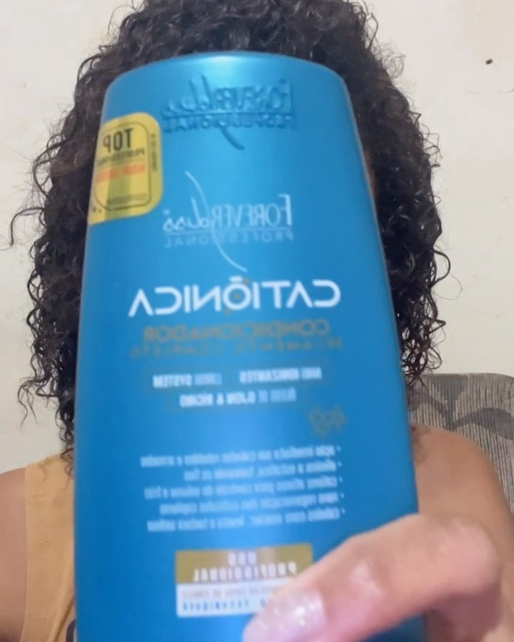 Usei a linha Cationica, Blindagem e Crespo da Forever lizz e simplesmente amei. Vem conferir esse resultado e indicação para seu cabelo.

#LTKbrasil #LTKbeleza