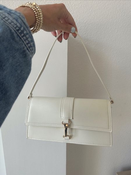 LOVE my new bag!! Such a steal and gives designer vibes!! 

#LTKFind #LTKunder50 #LTKstyletip