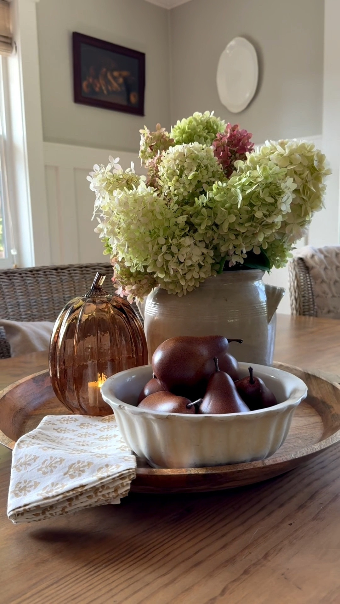 Forever fall blooms 🍂 Dried hydrangeas that keep their rich autumnal color are my favorite secret for effortless seasonal styling. Nestled in warm wood with cozy organic accents, they bring the perfect touch of autumn beauty to any table or entry. Save this post to inspire your fall floral styling!
Do you prefer fresh blooms or everlasting dried flowers for fall? Tell me below! 👇

#FallHydrangeas #DriedFlowers #FallCenterpiece #AutumnDecor CozyHome FallHomeDecor

#LTKdayinmylife #LTKstorytime #LTKSeasonal