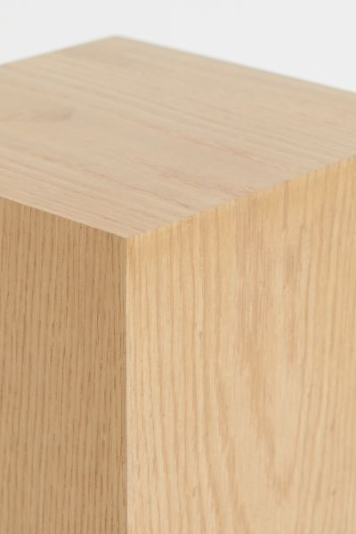 Piedestal | H&M (DE, AT, CH, NL, FI)