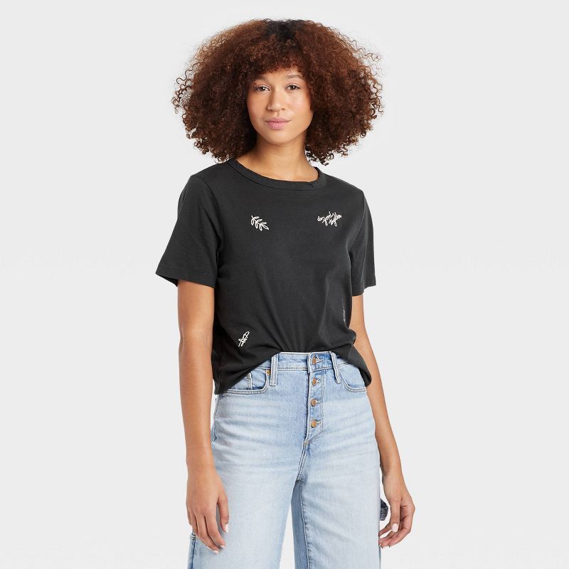 Women's Short Sleeve T-Shirt - Universal Thread™ Dark Gray | Target