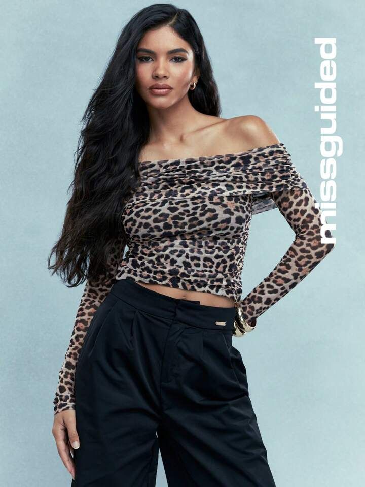 MISSGUIDED Leopard Print Long Sleeve Bardot Crop Top | SHEIN