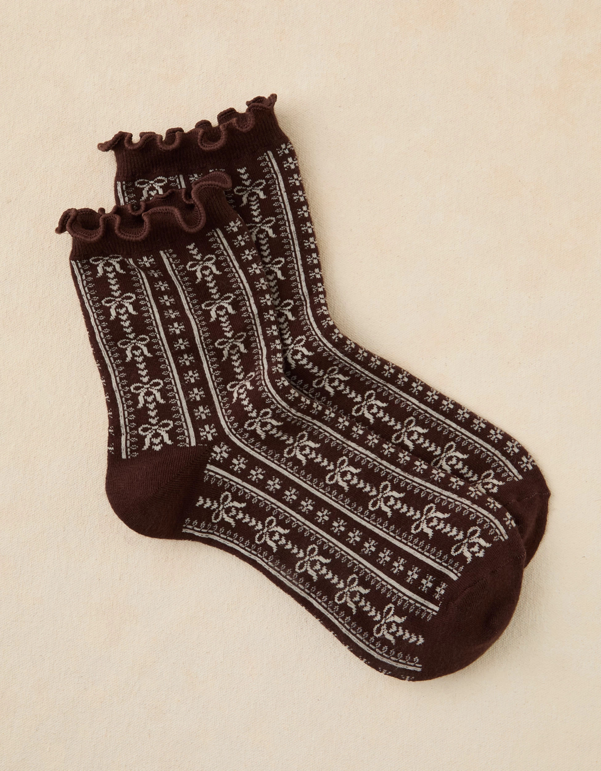 AE Graphic Ruffle Cropped Crew Socks | American Eagle Outfitters (US & CA)