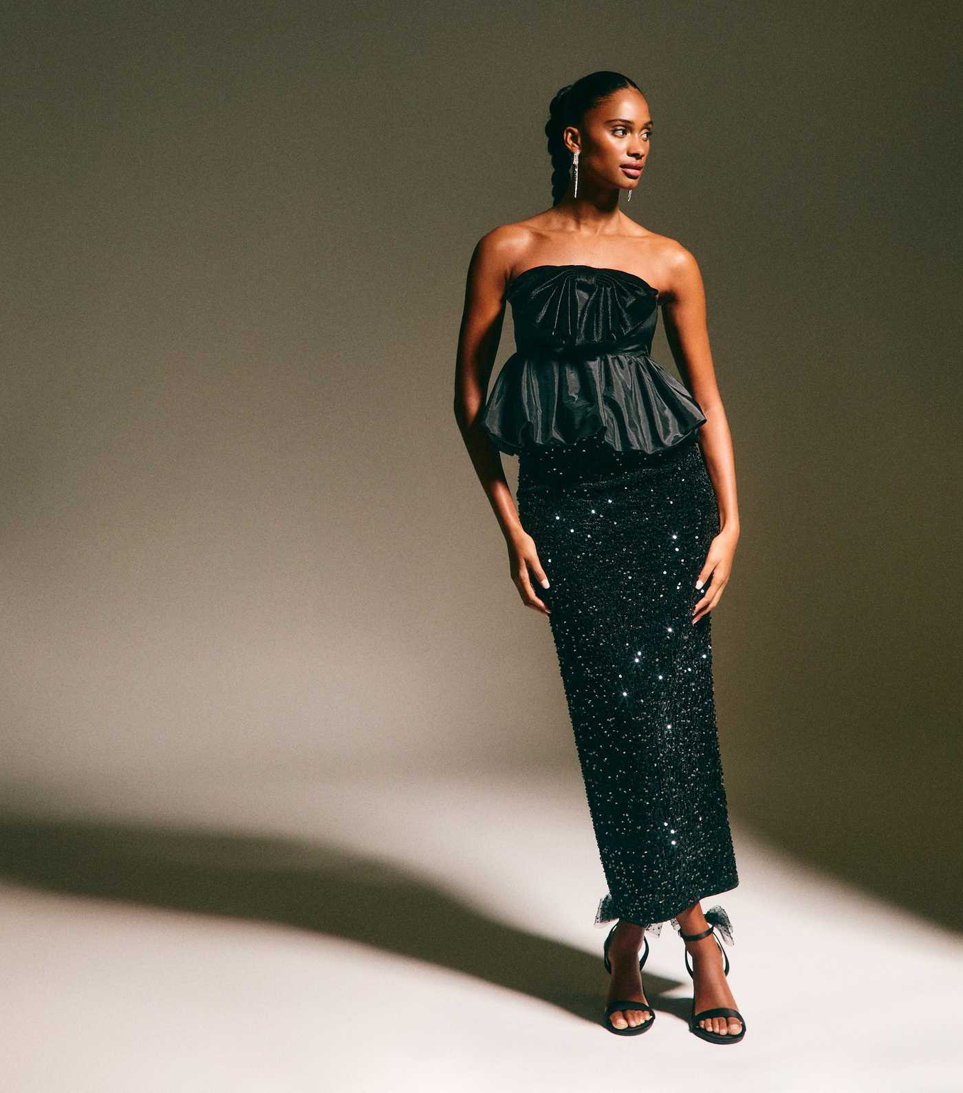 Black Velvet Sequin Embellished Midi Skirt | New Look | New Look (UK)