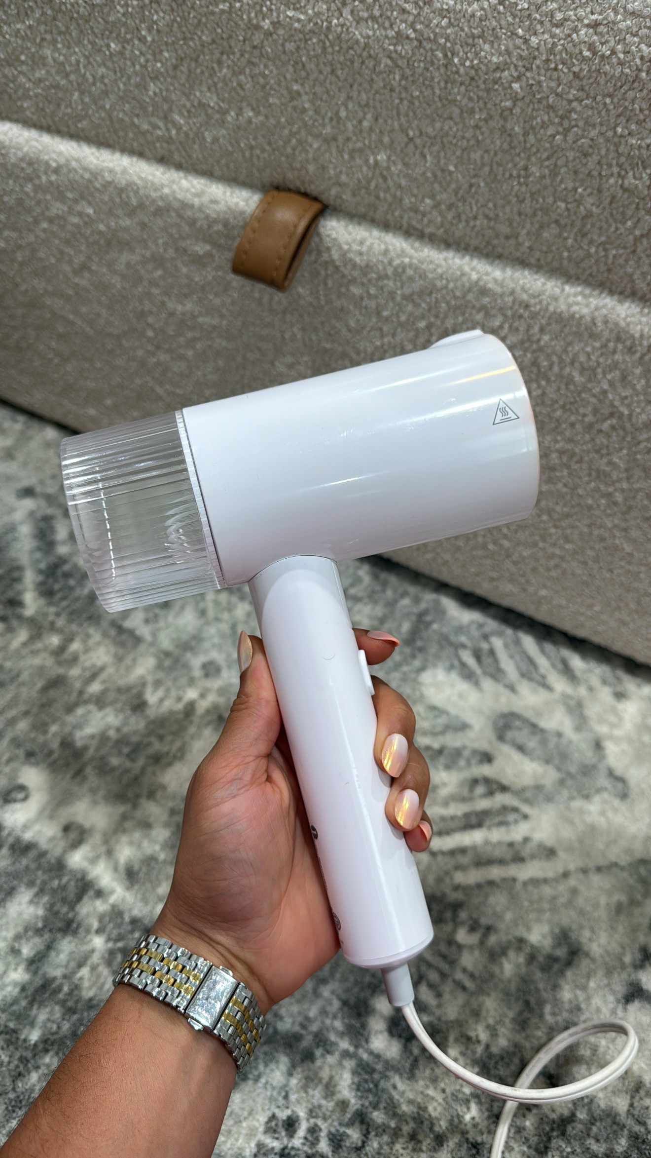 The smallest upgrade with the BIGGEST payoff 🤍✨ Your clothes will thank you, trust me. This thing is everything. 

 #LTKdayinmylife #LTKHome