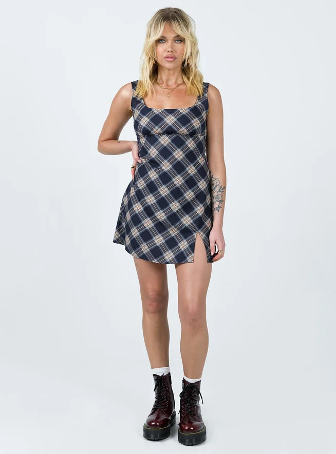 Motel Mehra Dress Check Black | Princess Polly US