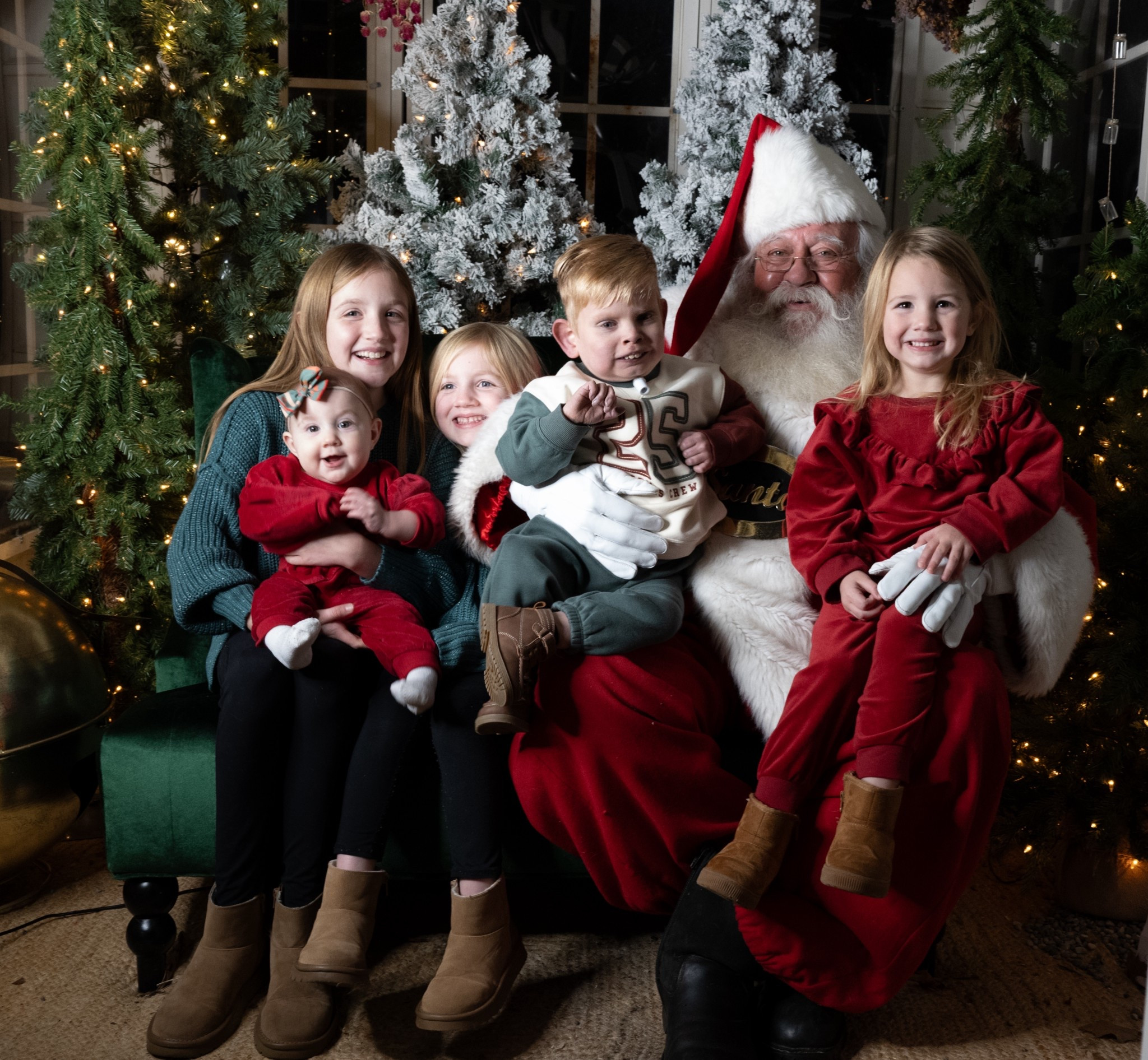 Santa pic outfits 



#LTKFindsUnder50 #LTKKids #LTKHoliday