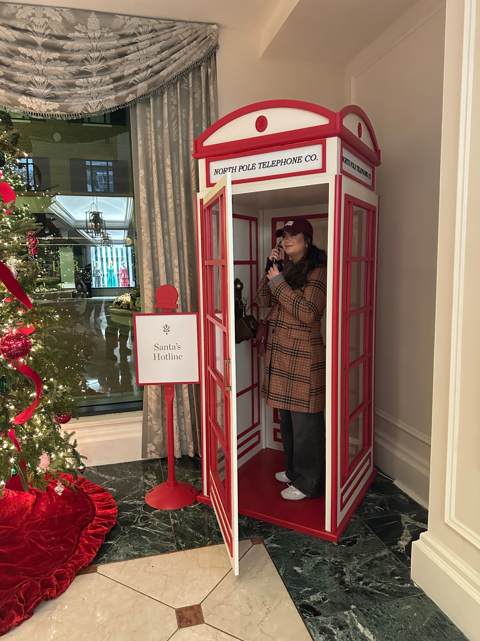 One more sleep til Christmas❤️🎅🏻🎁


Christmas in Charleston, Charleston place, Christmas time, wool coat, tweed jacket, trench coat, Gucci hat, winter fashion, winter look, holiday outfit, holiday style 

#LTKHoliday #LTKGiftGuide #LTKSeasonal