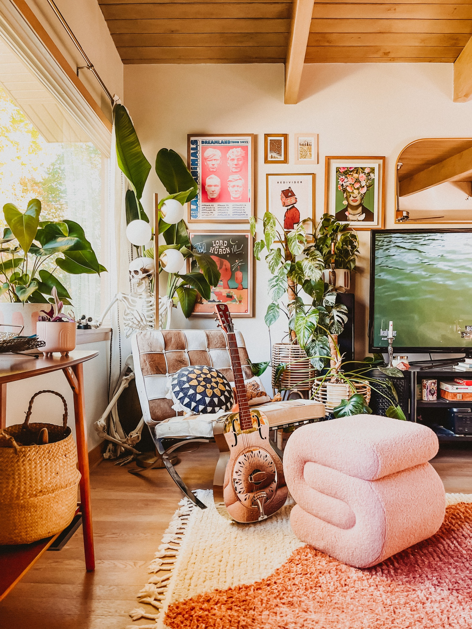 A plant lover’s corner. 🌿

#LTKHoliday #LTKfindsunder100 #LTKhome
