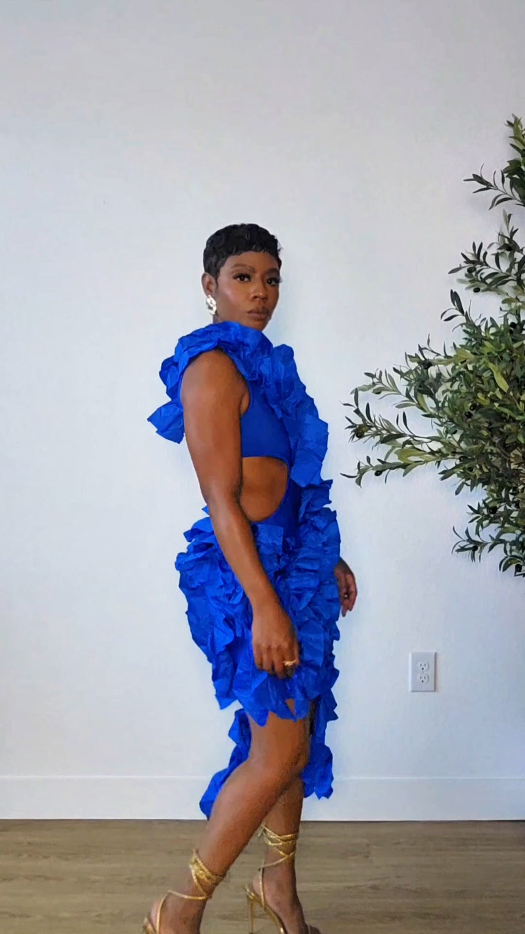 Bold Blue Ruffle Dress | Statement Style Try On & Akira Haul

#LTKootd #LTKgrwm #LTKPetite