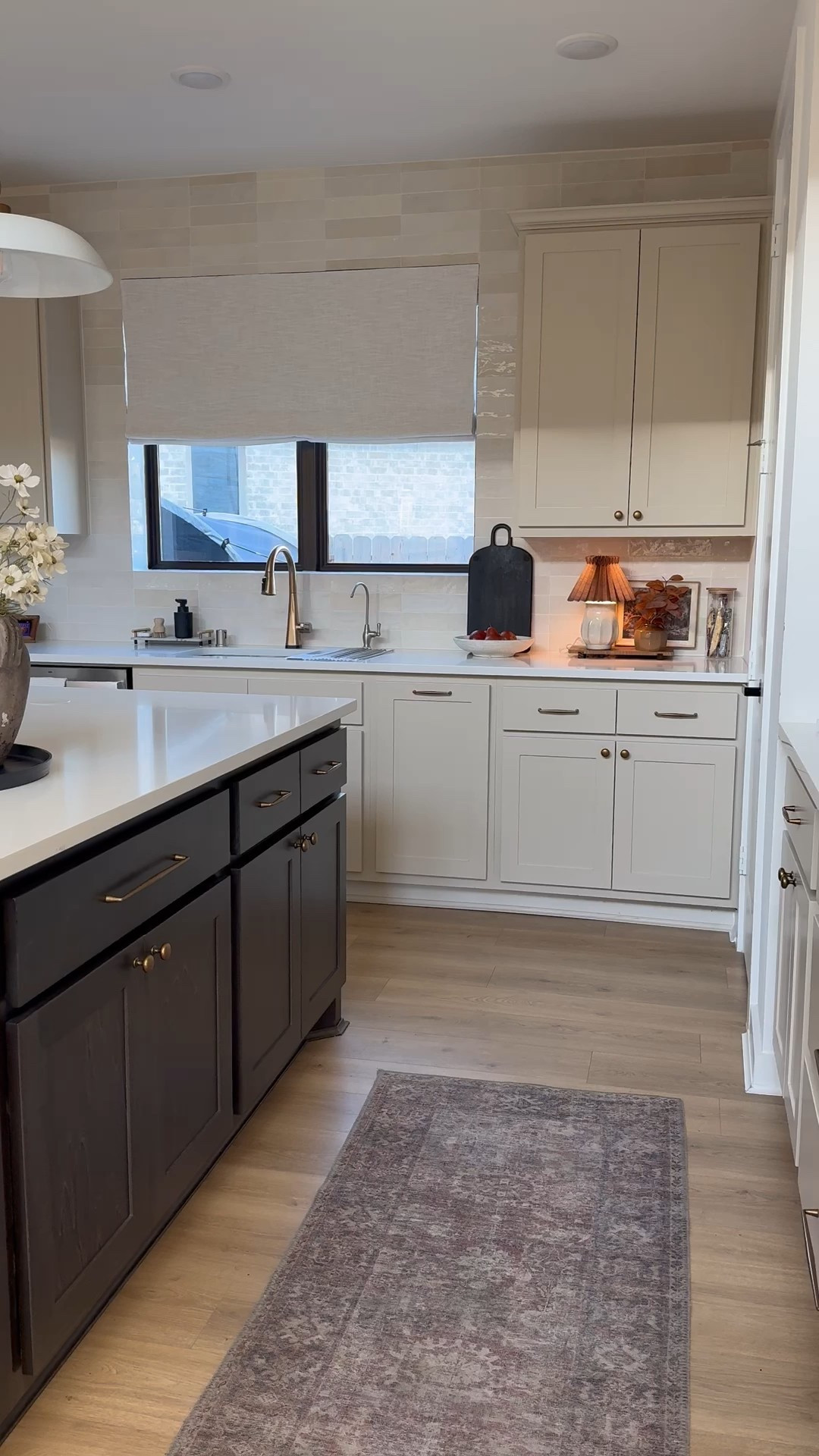 Sunday glow 🌟
In love with my pet bowls and spill mat 😍 per bowls $5 and spill mat $9 😉
Ikea
Kitchen views


#LTKSeasonal #LTKHome #LTKmomlife